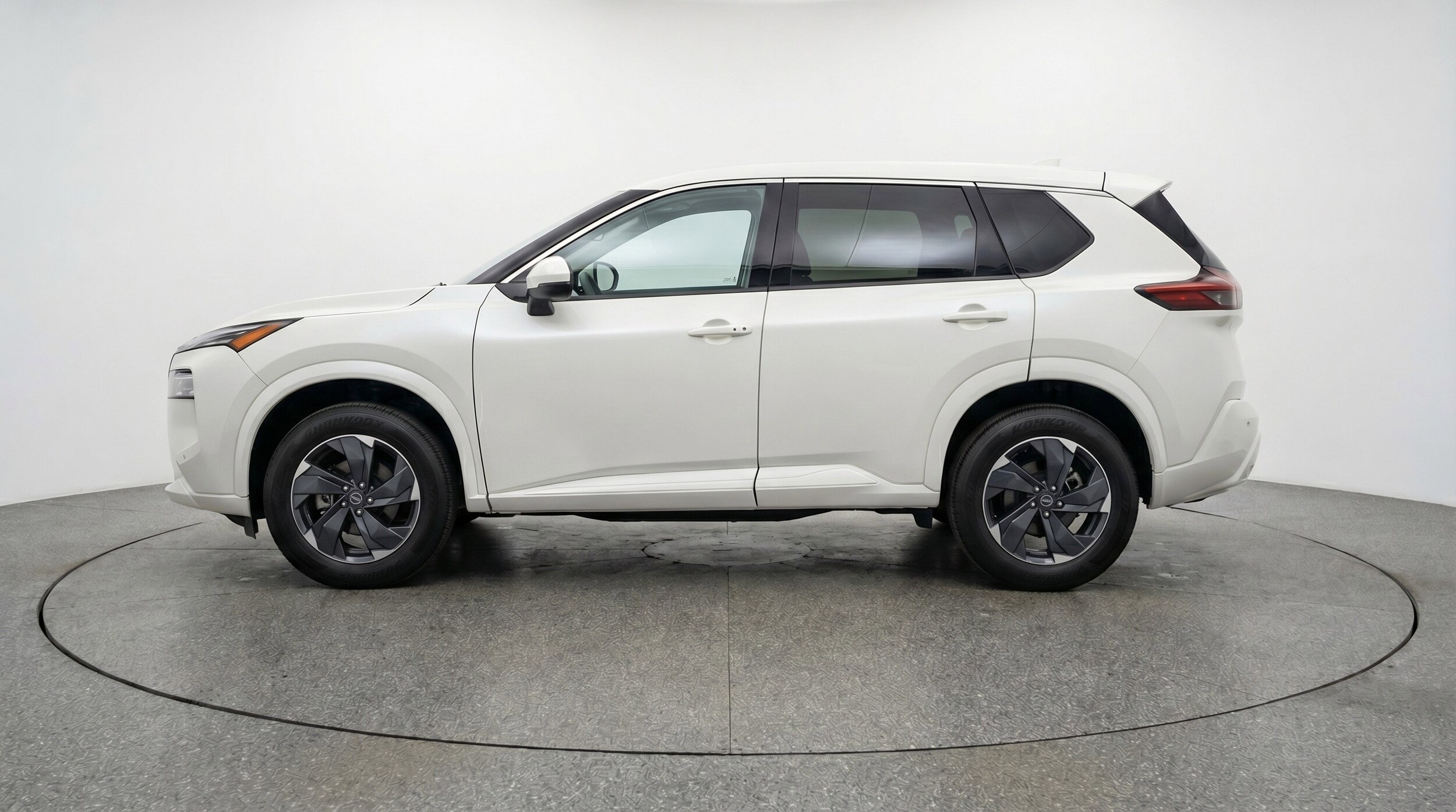 Thumbnail: 2025 Nissan Rogue - 5