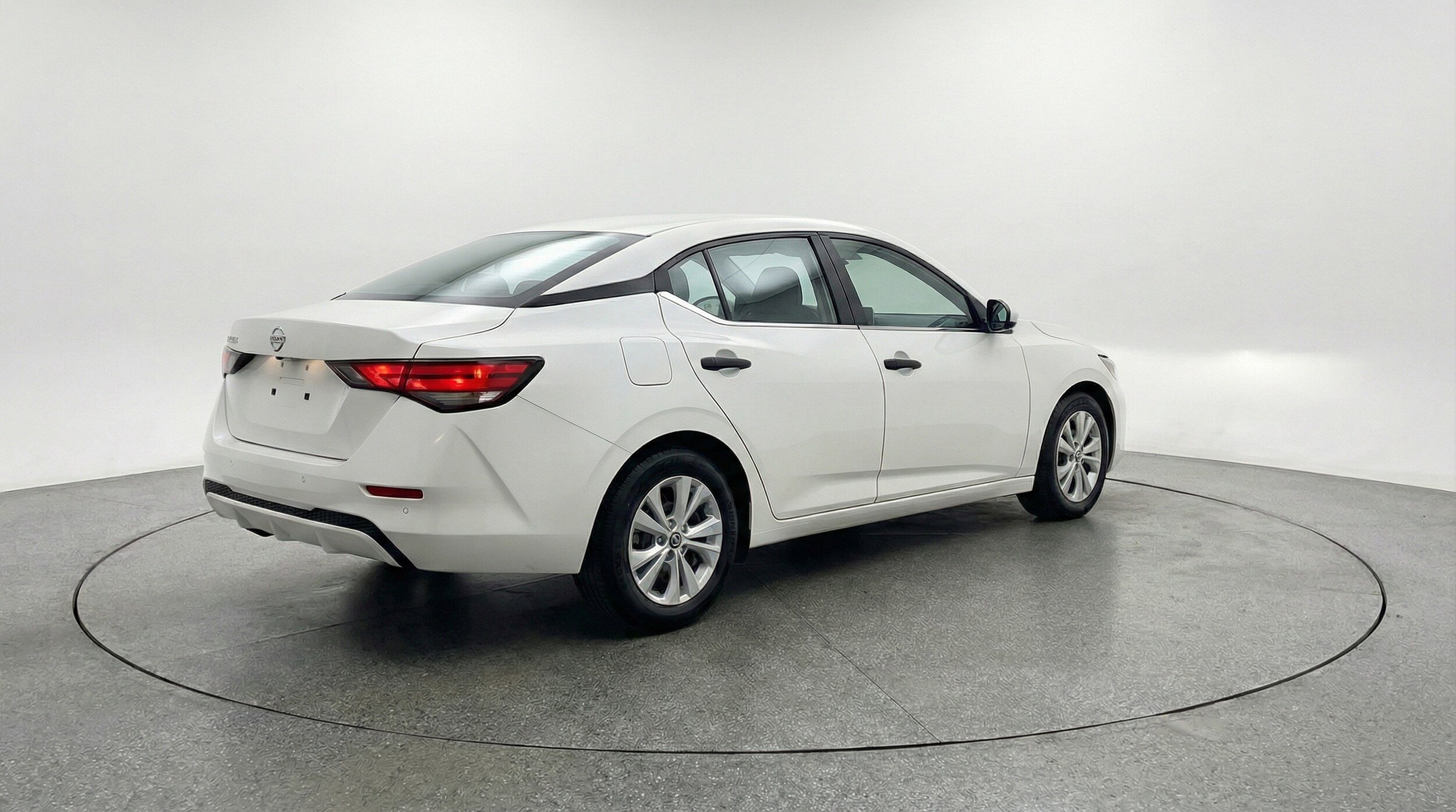 Thumbnail: 2025 Nissan Sentra - 9