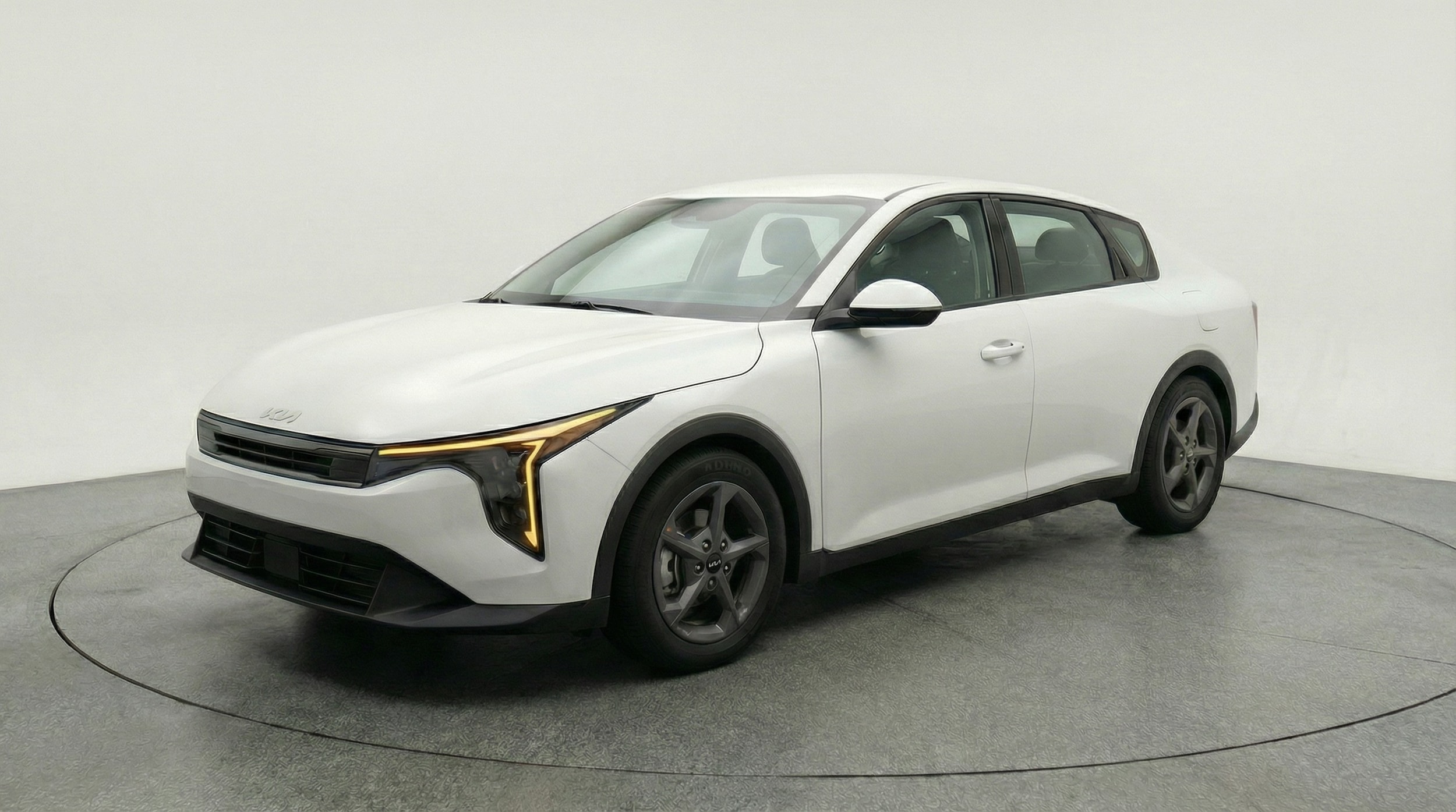 Thumbnail: 2025 Kia K4 - 3