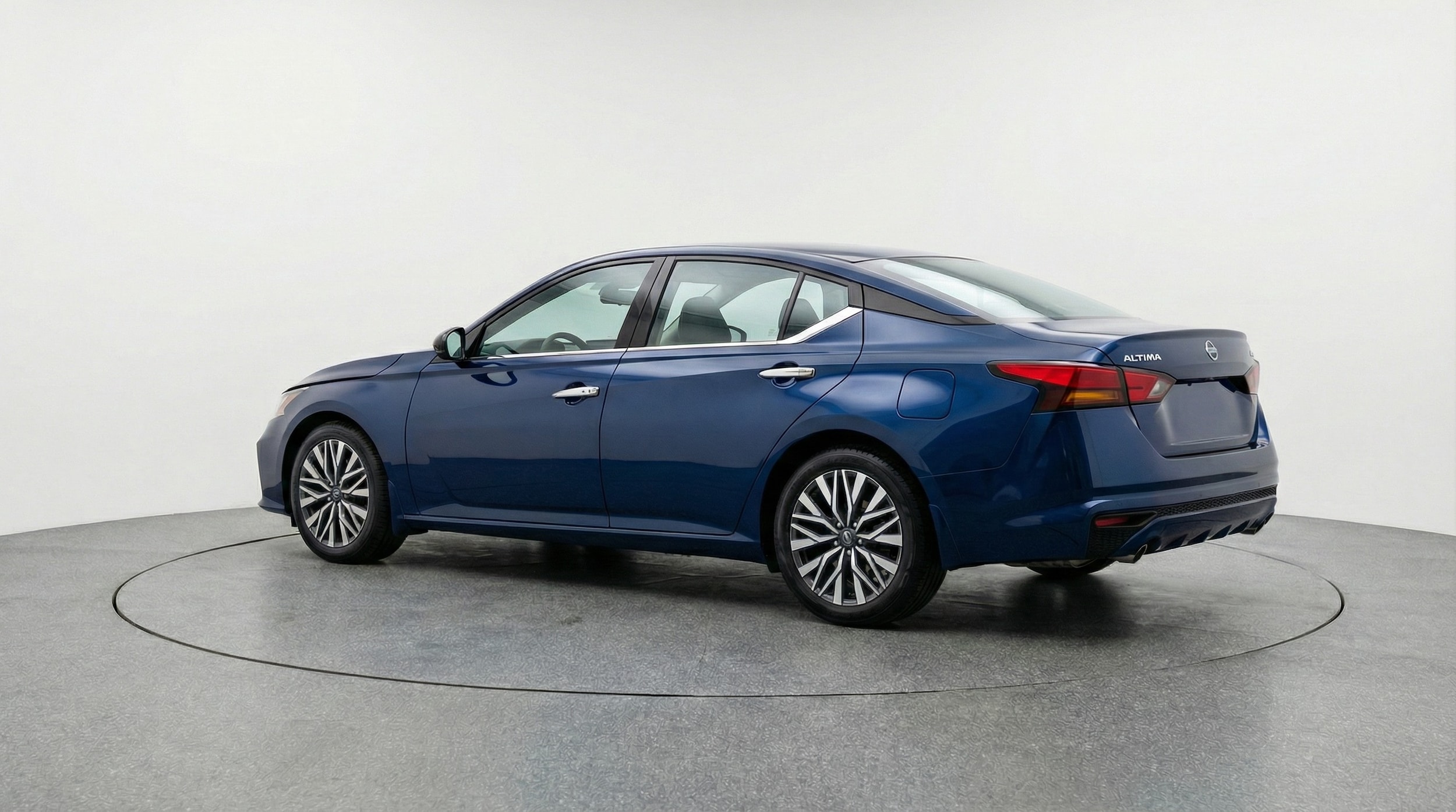 Thumbnail: 2025 Nissan Altima - 5