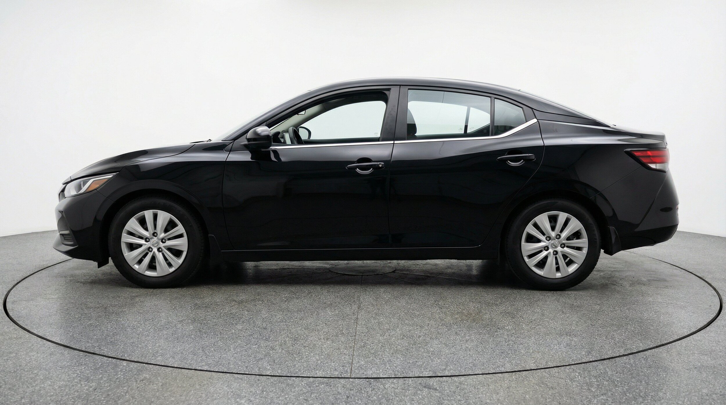 Thumbnail: 2025 Nissan Sentra - 5