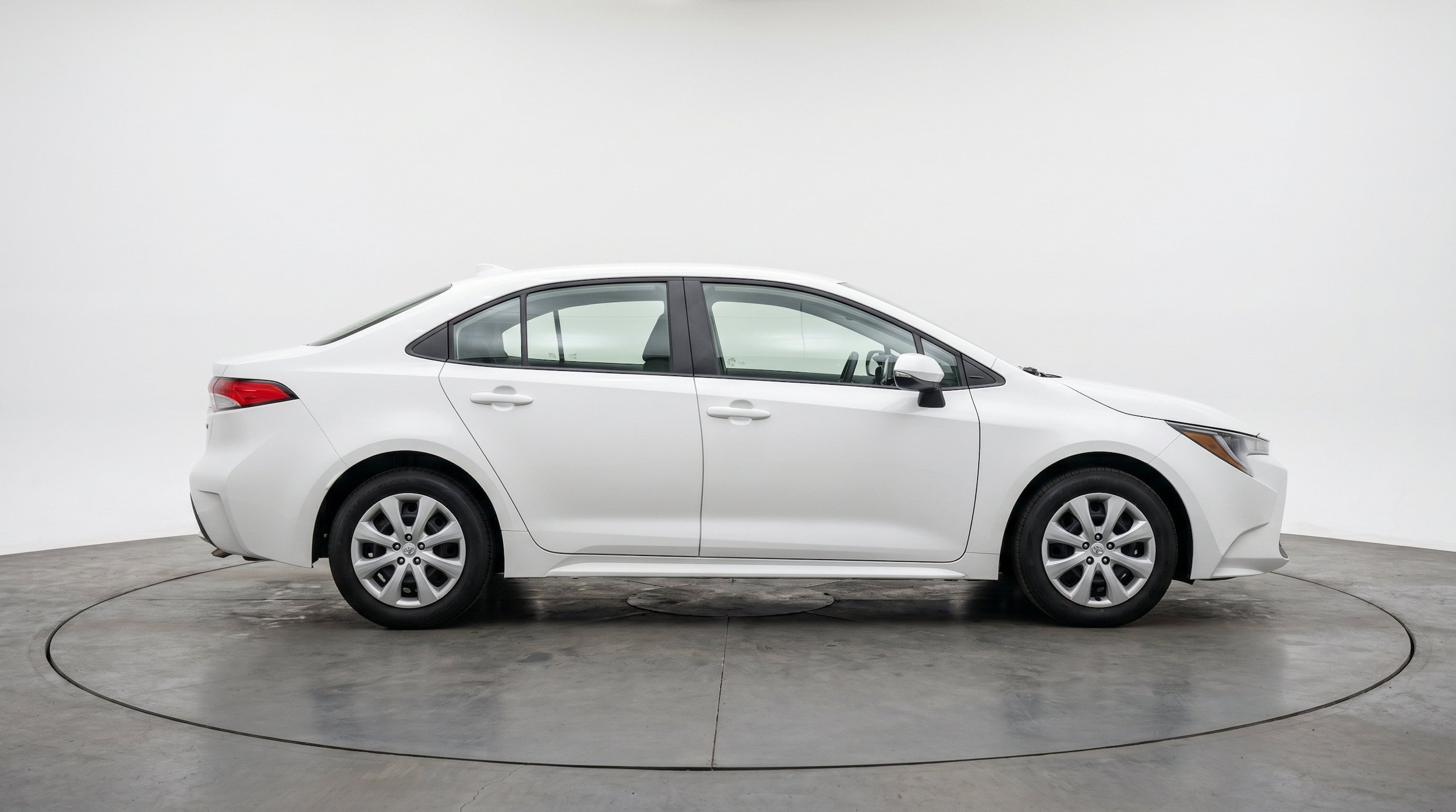 Thumbnail: 2025 Toyota Corolla - 10