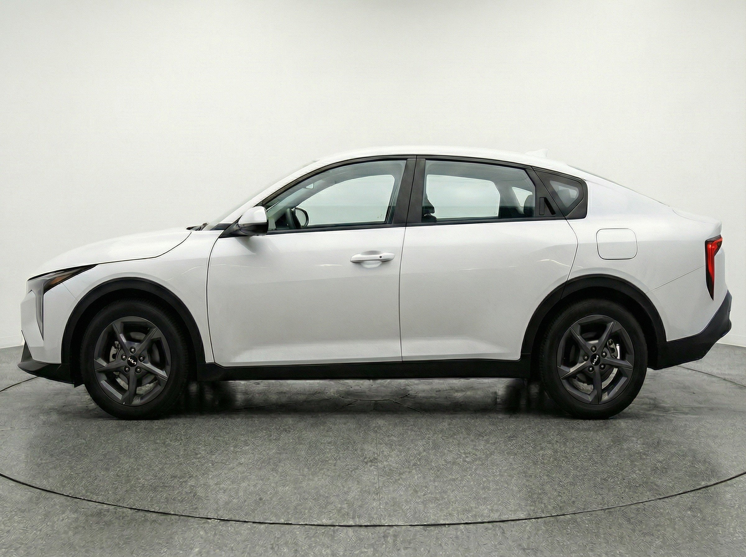 Thumbnail: 2025 Kia K4 - 5