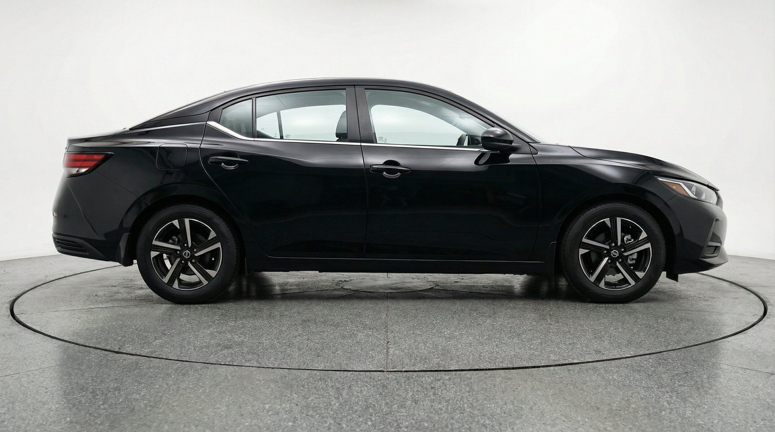 Thumbnail: 2025 Nissan Sentra - 11