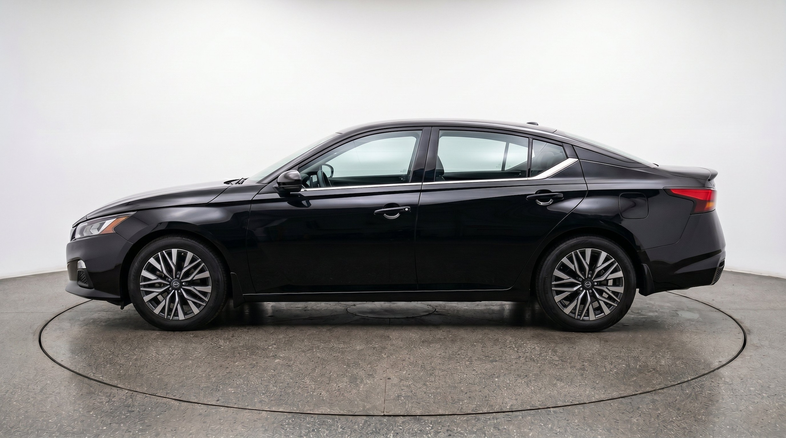 Thumbnail: 2026 Nissan Altima - 5