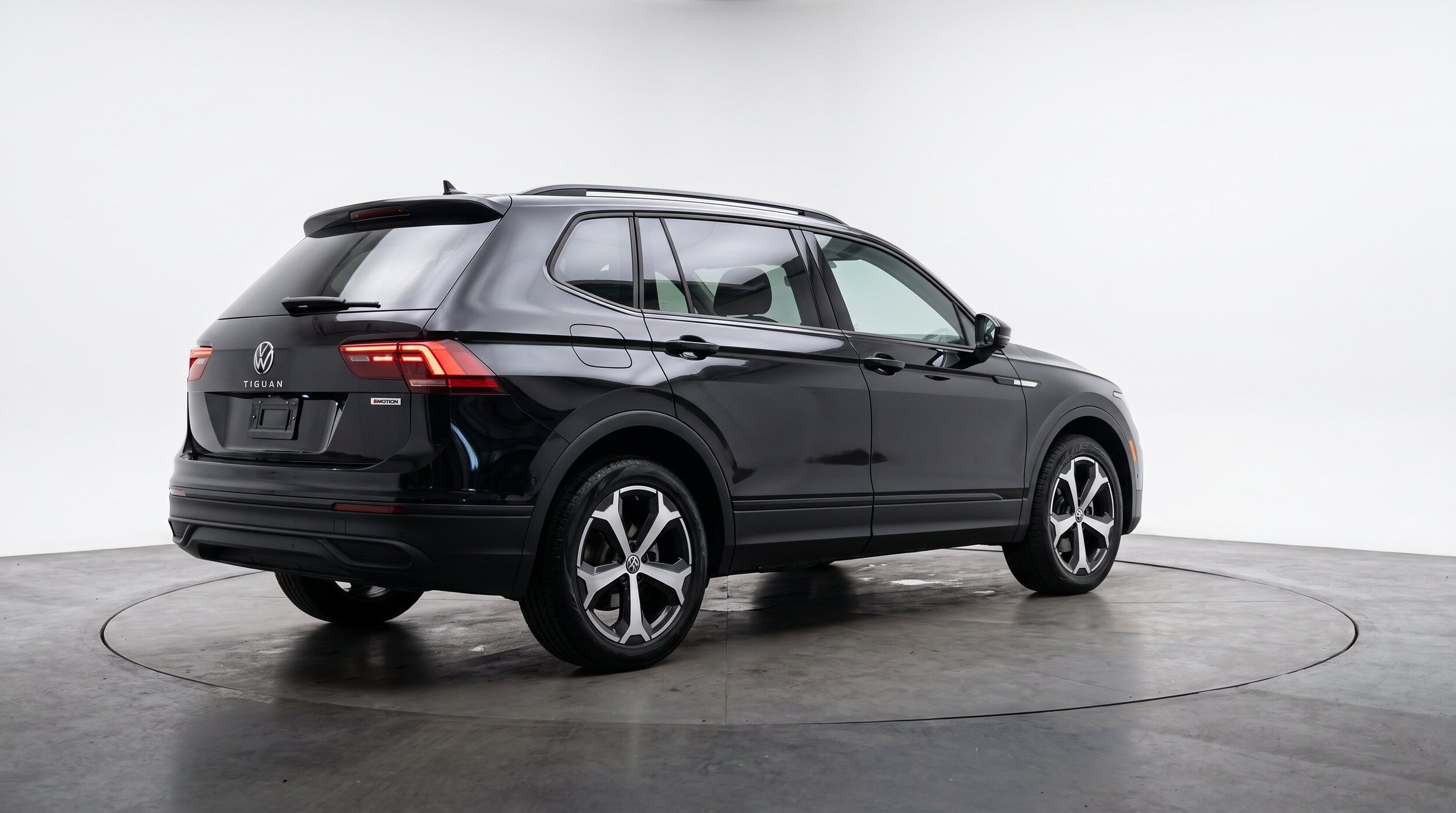 Thumbnail: 2026 Volkswagen Tiguan - 9