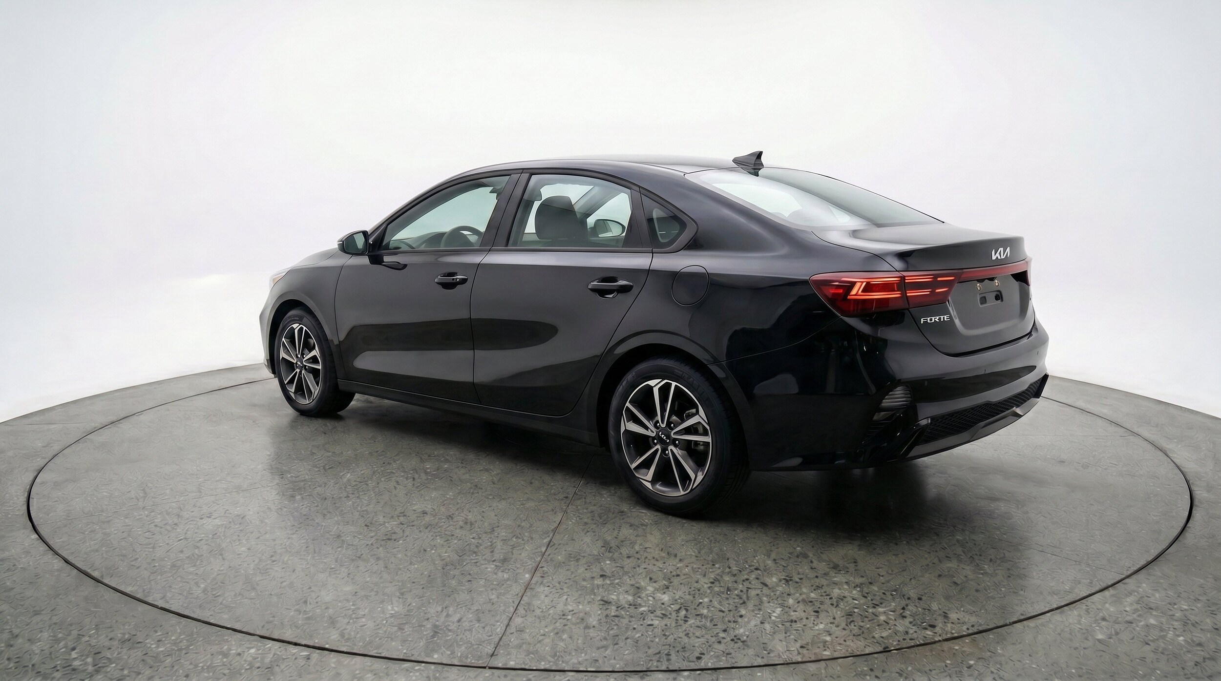 Thumbnail: 2024 Kia Forte - 6
