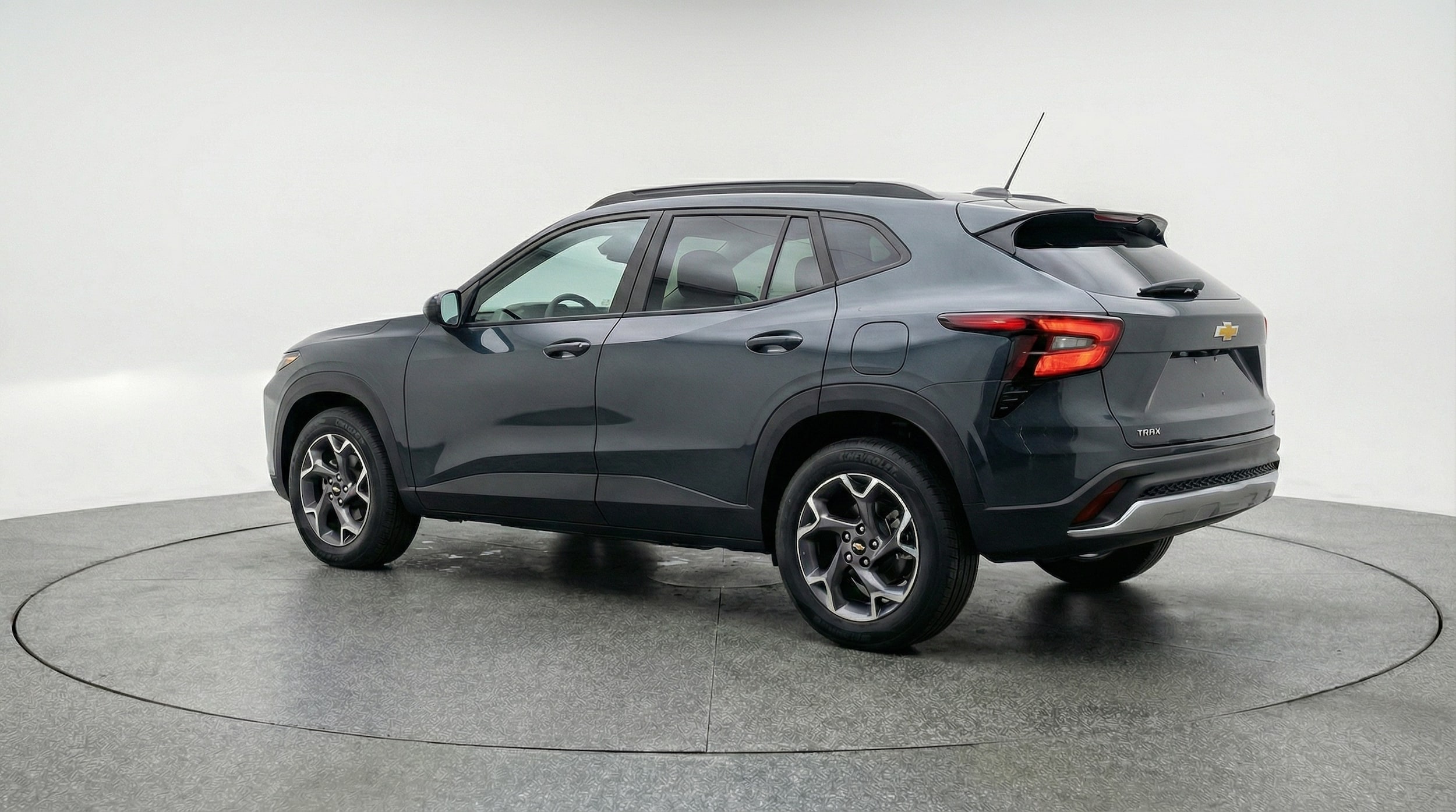 Thumbnail: 2025 Chevrolet Trax - 5