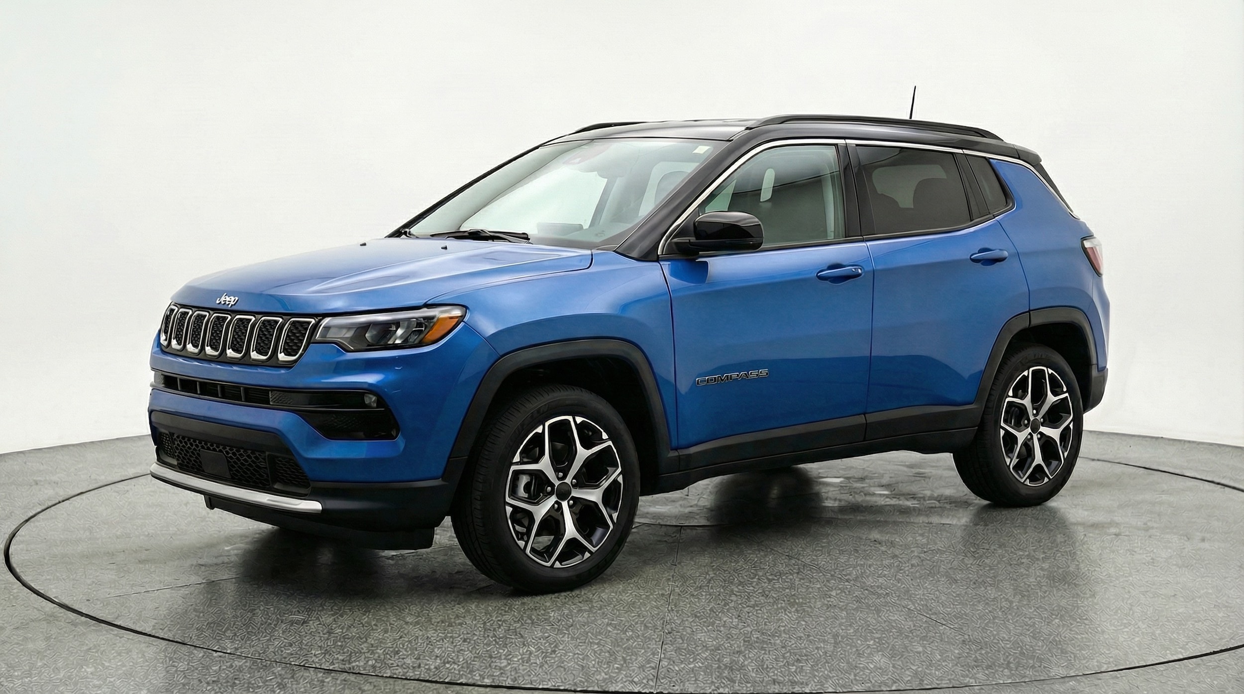 Thumbnail: 2025 Jeep Compass - 3