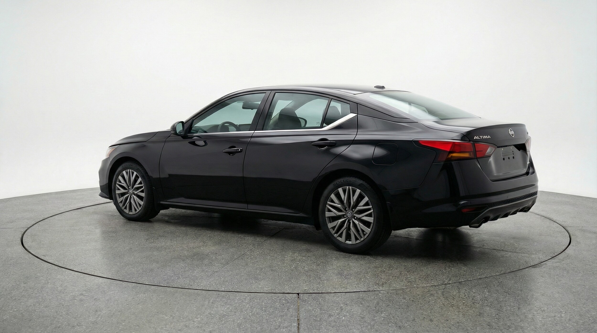 Thumbnail: 2025 Nissan Altima - 5