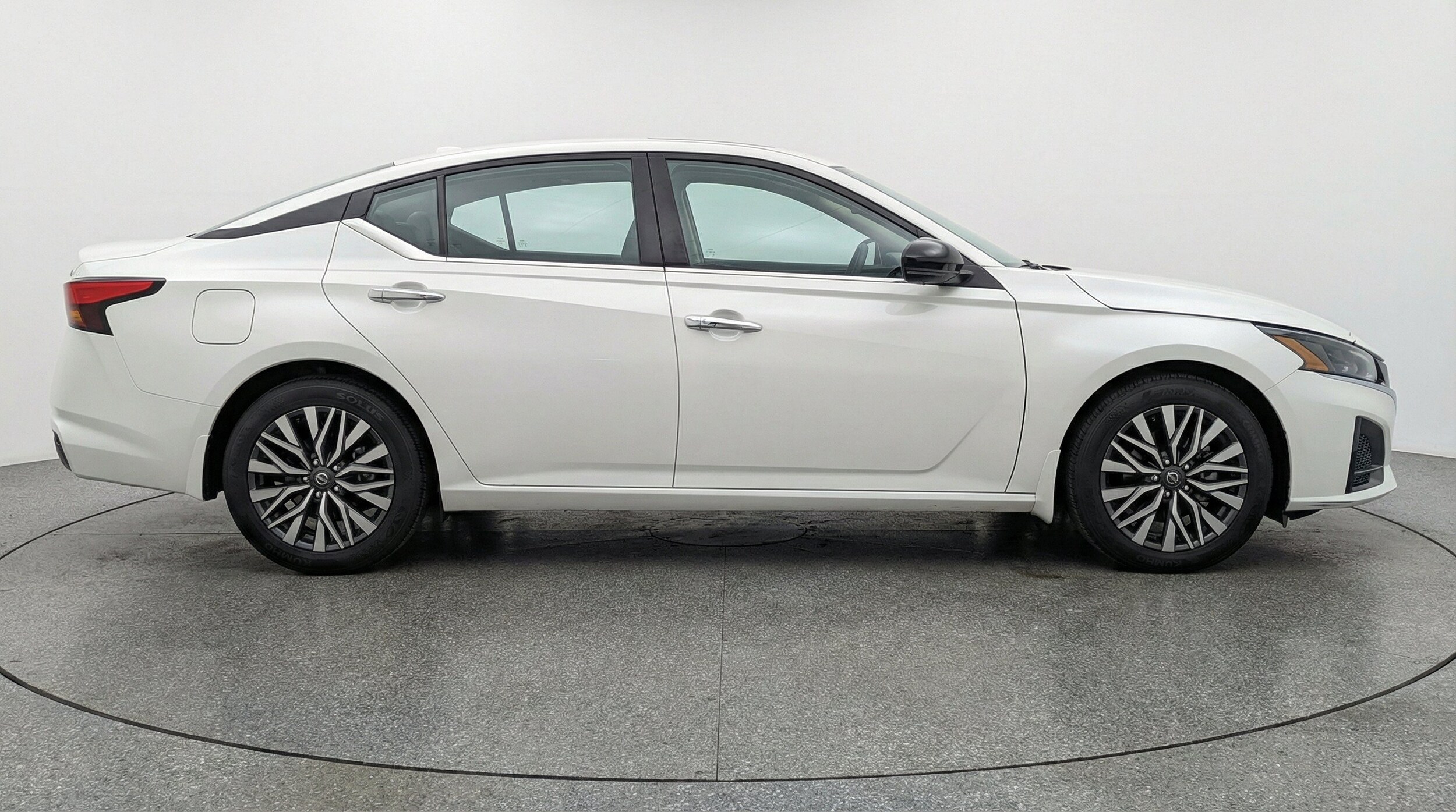 Thumbnail: 2025 Nissan Altima - 11