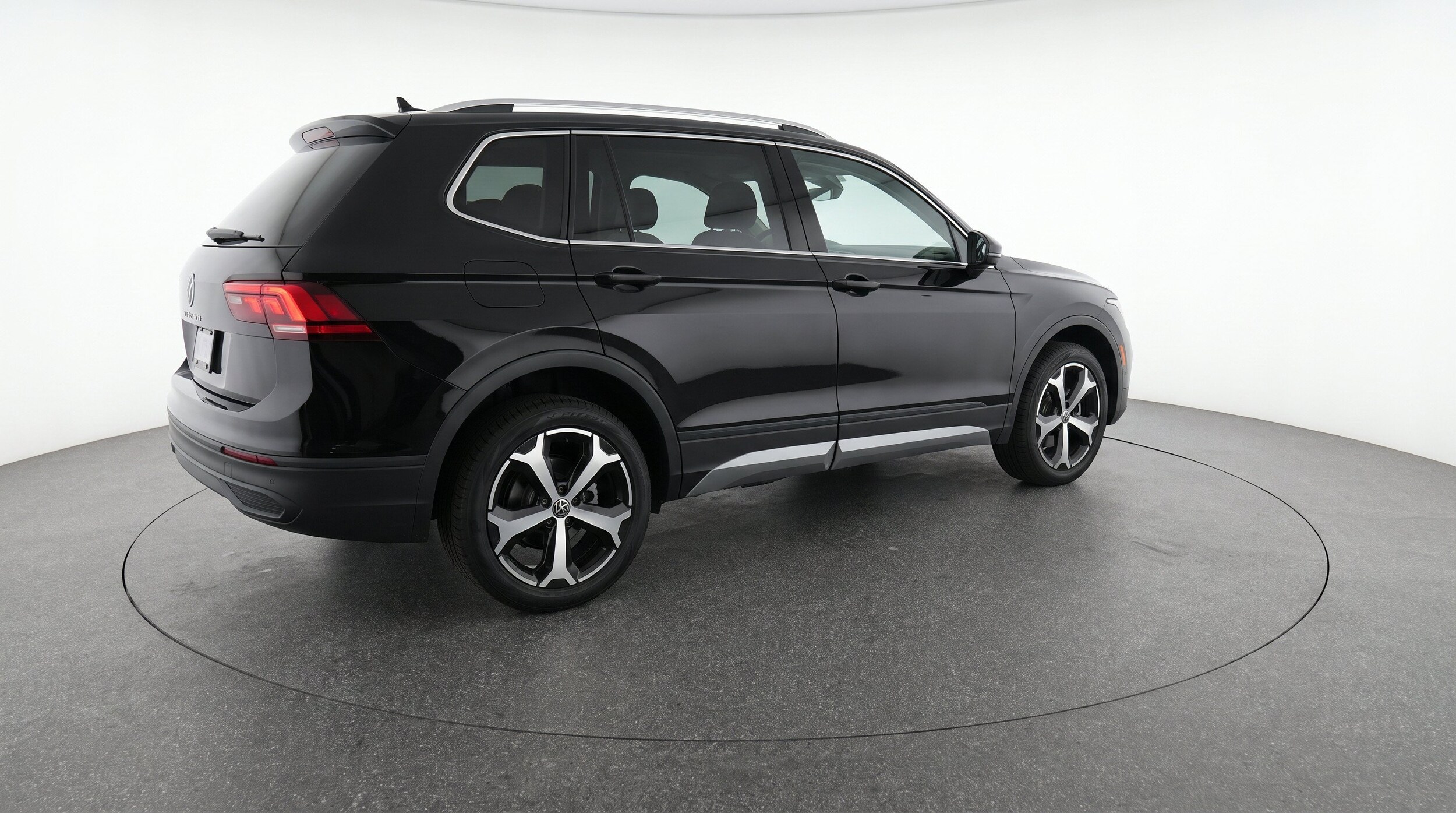 Thumbnail: 2026 Volkswagen Tiguan - 9