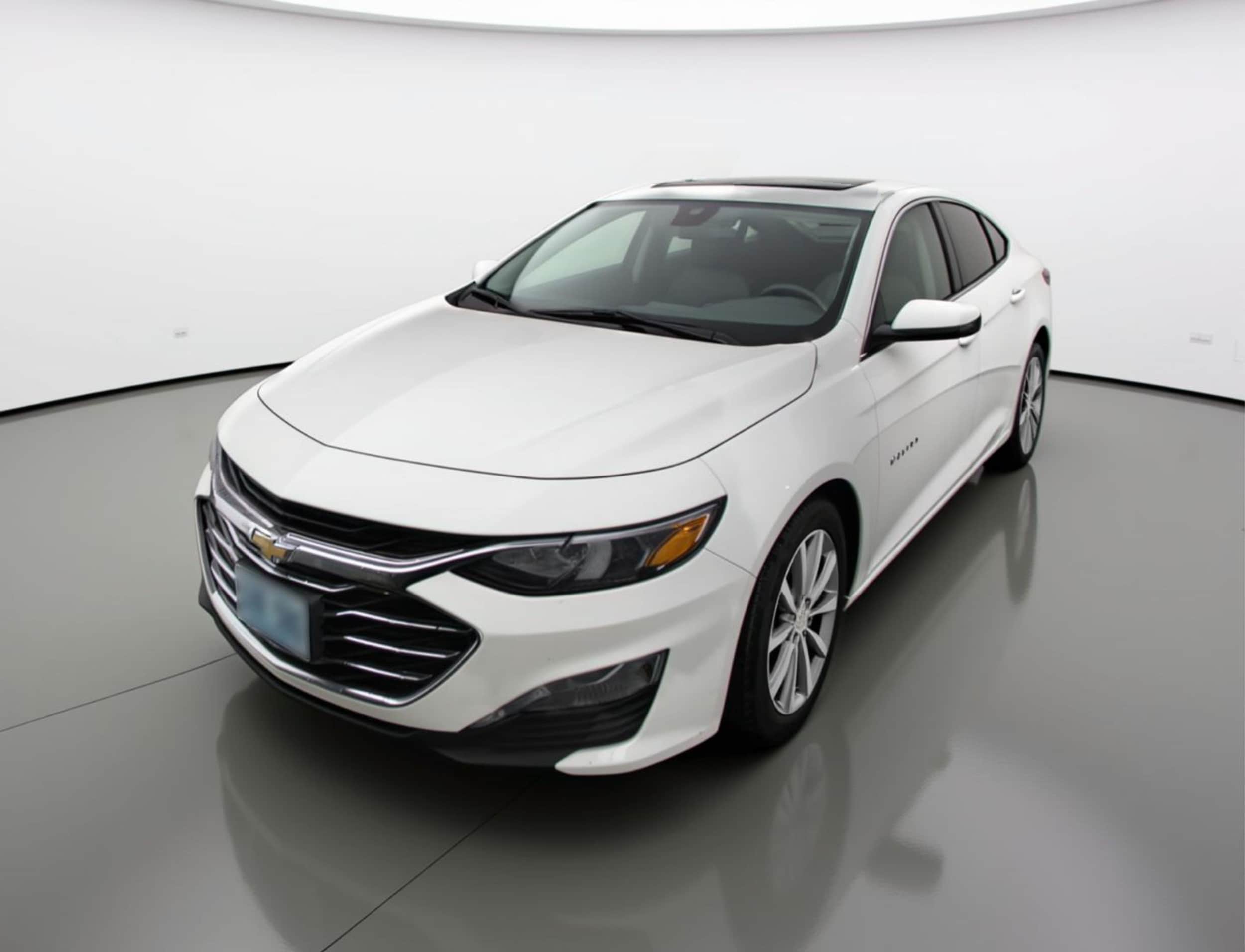 Thumbnail: 2024 Chevrolet Malibu - 3