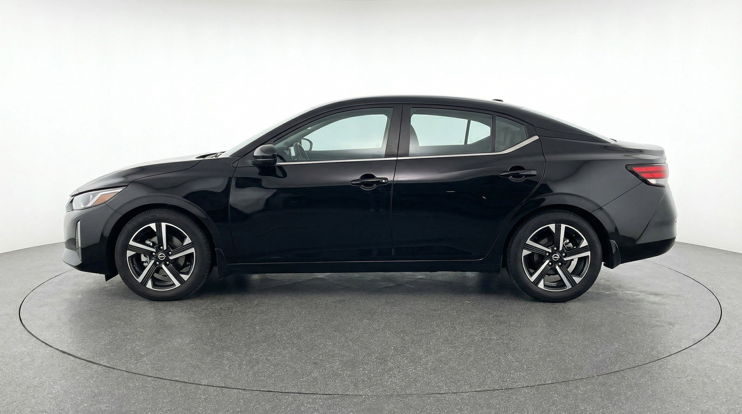 Thumbnail: 2025 Nissan Sentra - 5