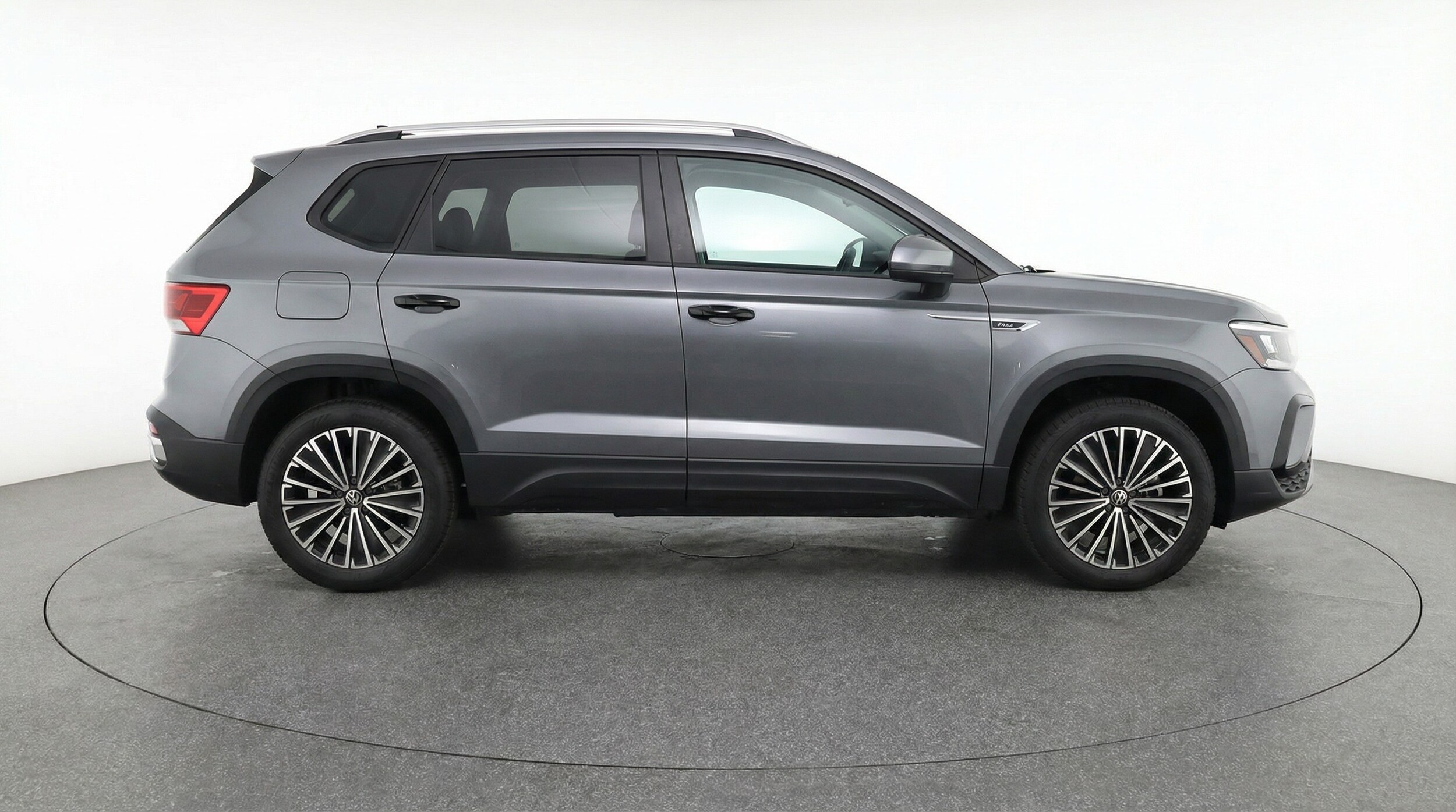 Thumbnail: 2025 Volkswagen Taos - 8