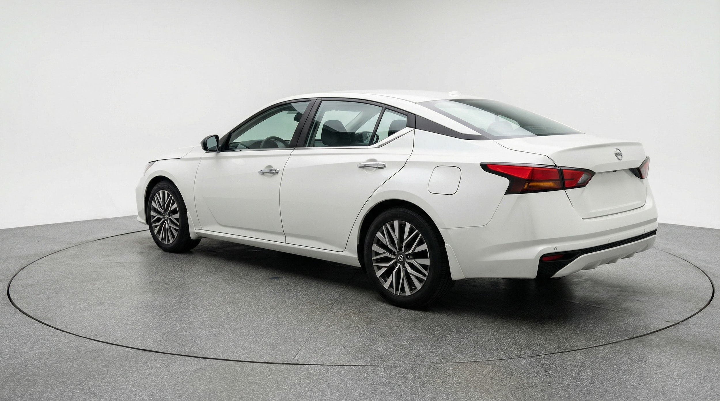 Thumbnail: 2025 Nissan Altima - 5