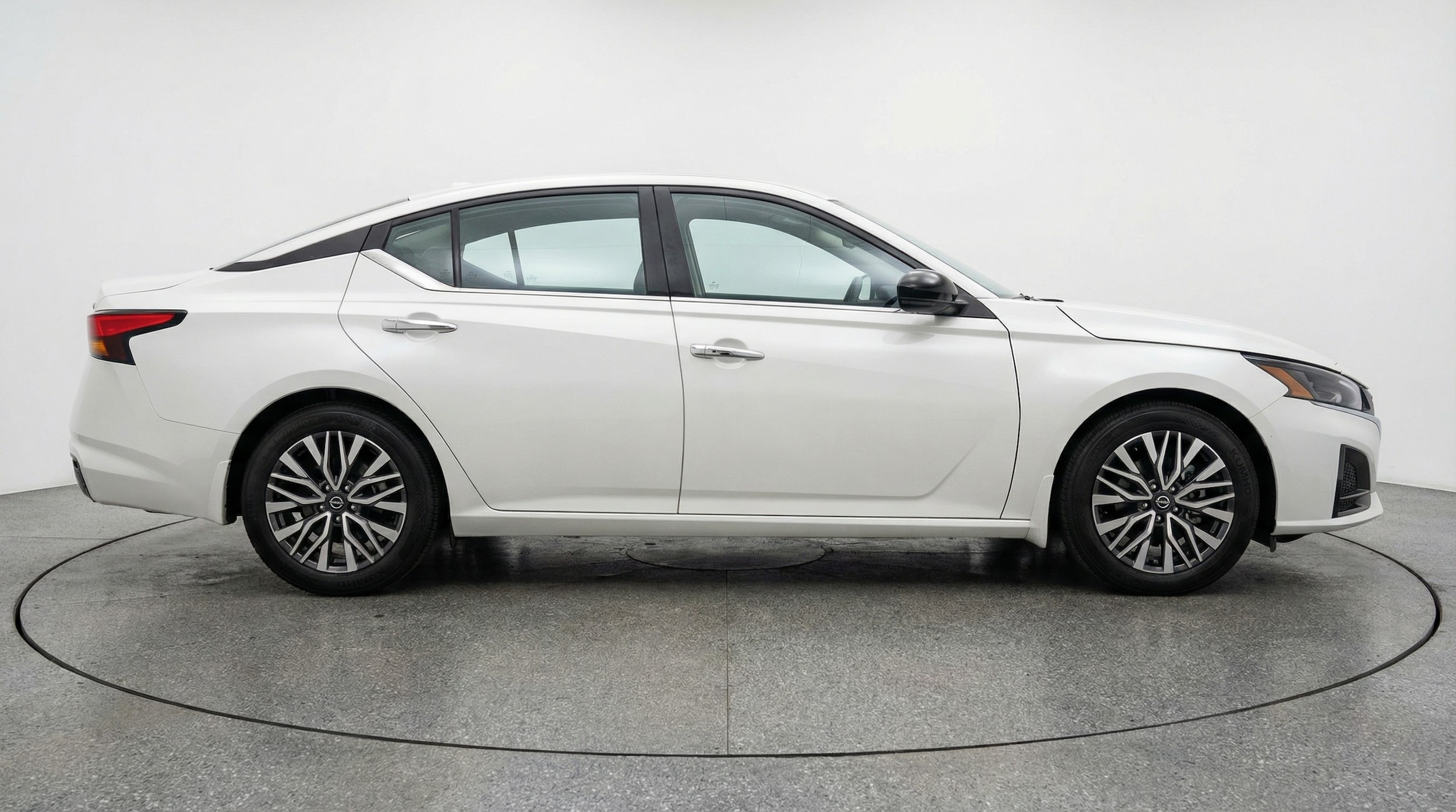 Thumbnail: 2025 Nissan Altima - 8