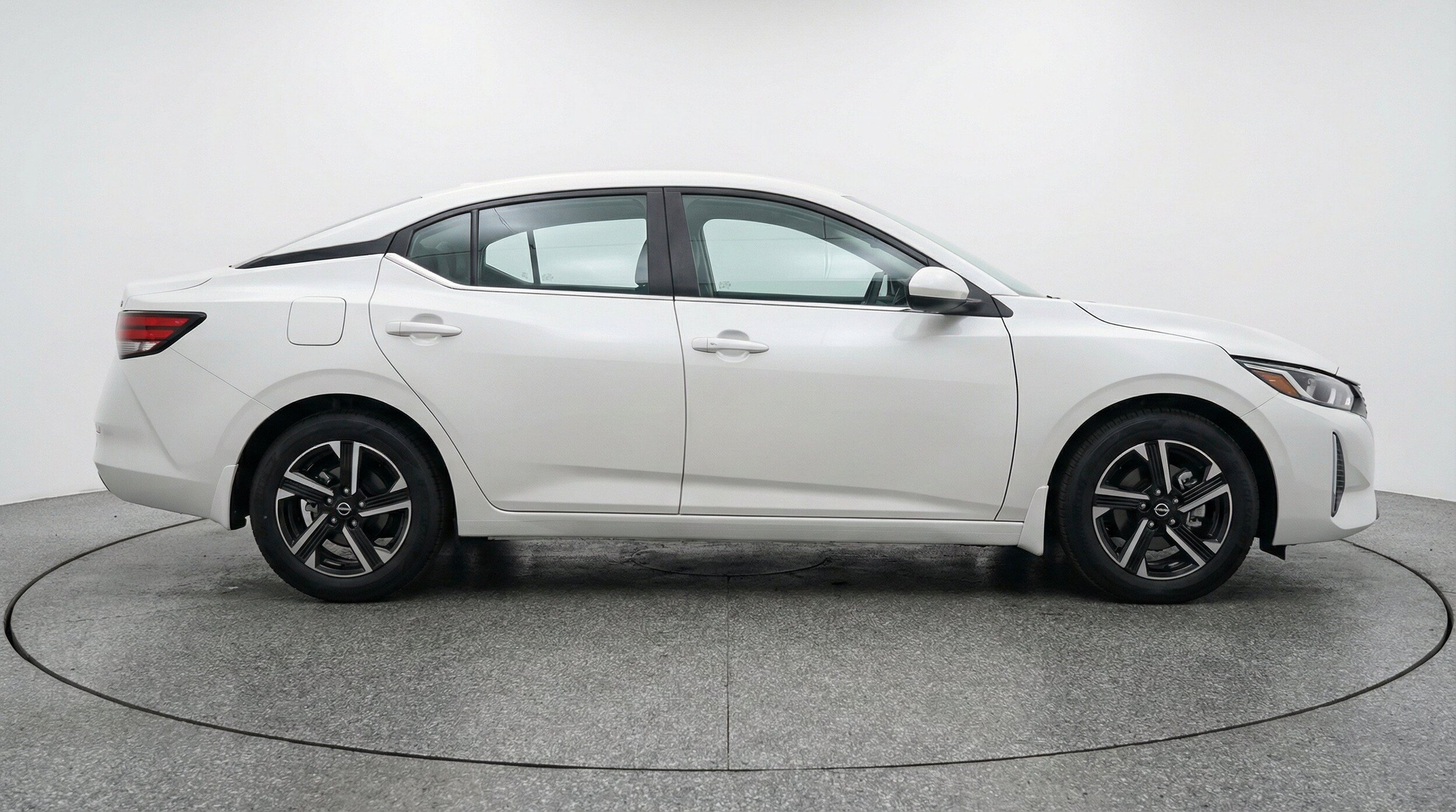 Thumbnail: 2025 Nissan Sentra - 11