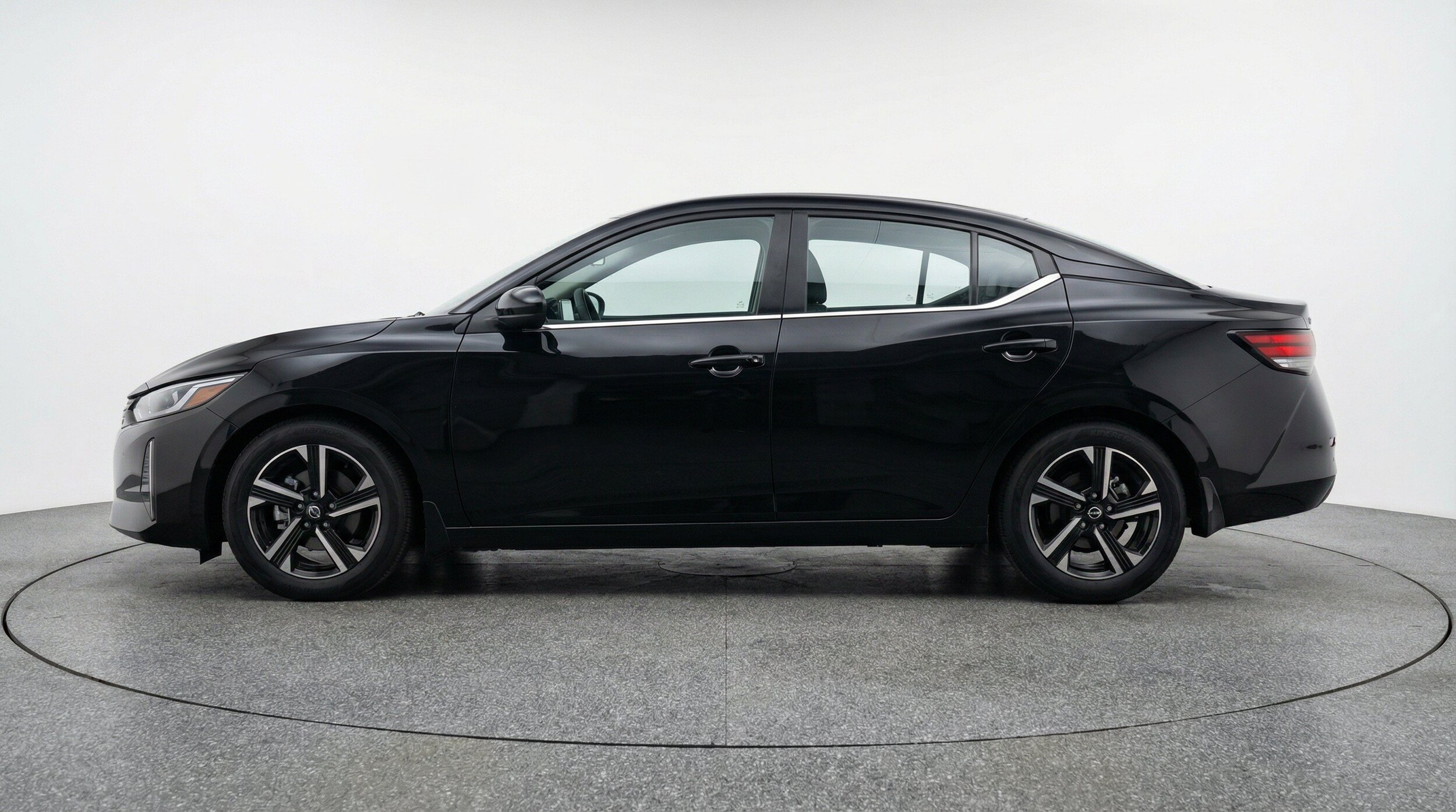Thumbnail: 2025 Nissan Sentra - 5
