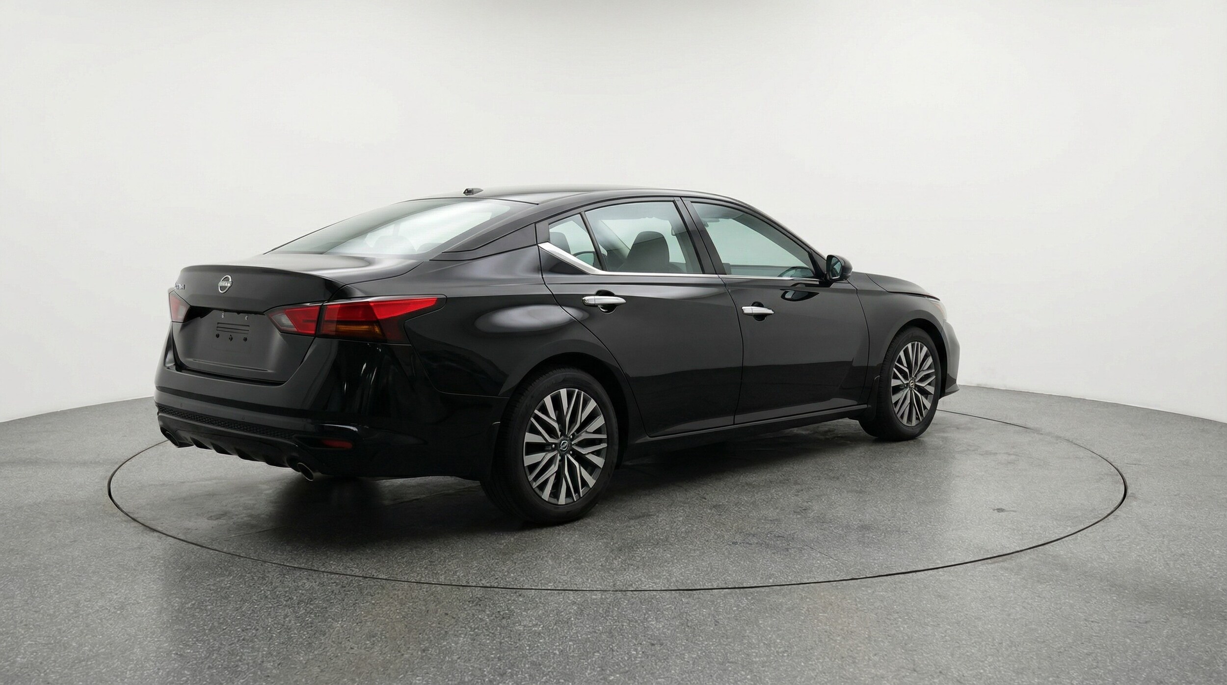 Thumbnail: 2025 Nissan Altima - 7