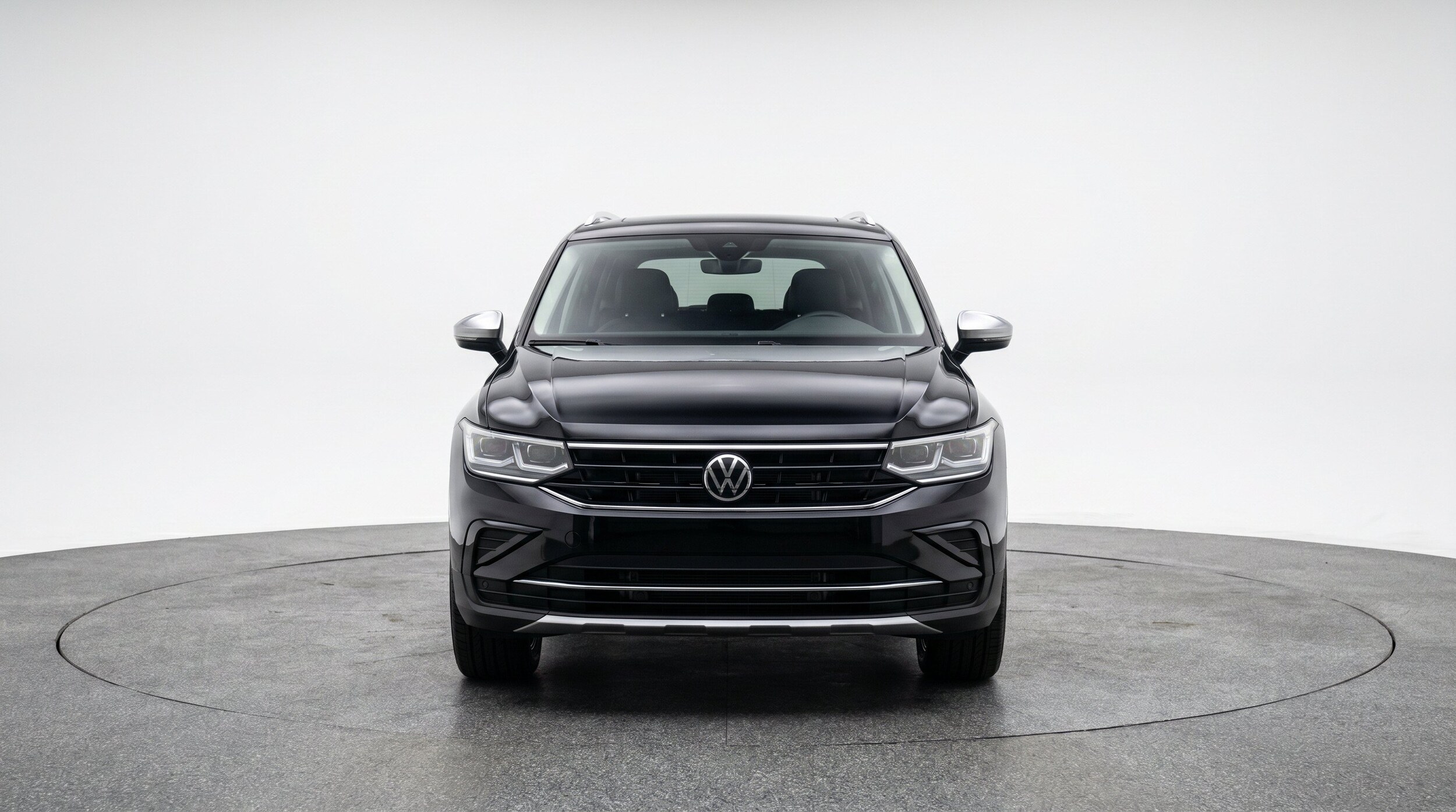 Thumbnail: 2026 Volkswagen Tiguan - 2