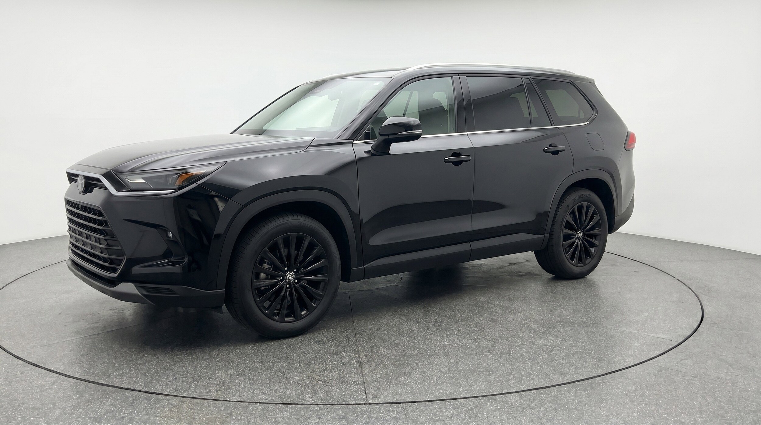 Thumbnail: 2025 Toyota Highlander - 3