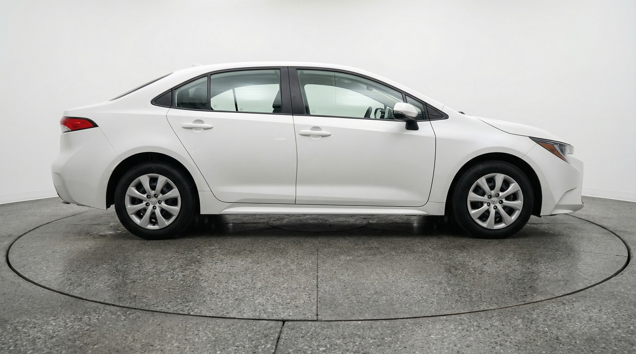 Thumbnail: 2025 Toyota Corolla - 8