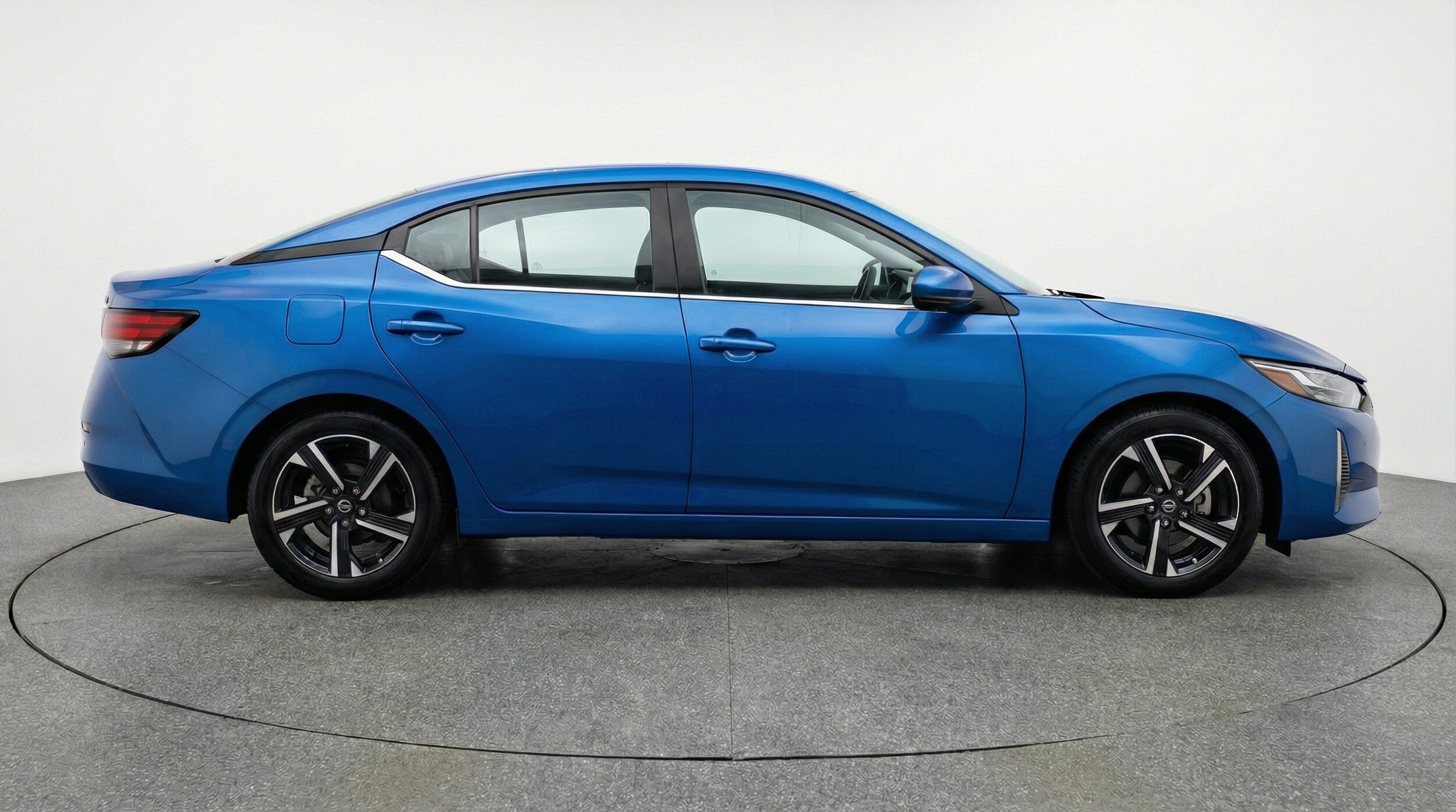 Thumbnail: 2025 Nissan Sentra - 11