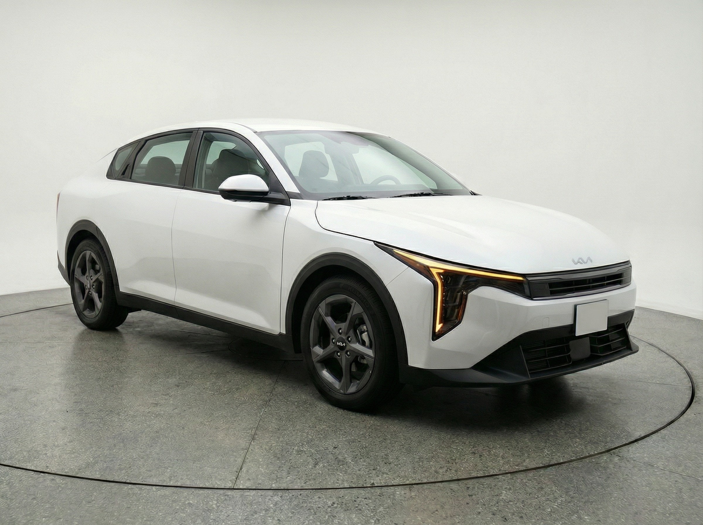 Thumbnail: 2025 Kia K4 - 1