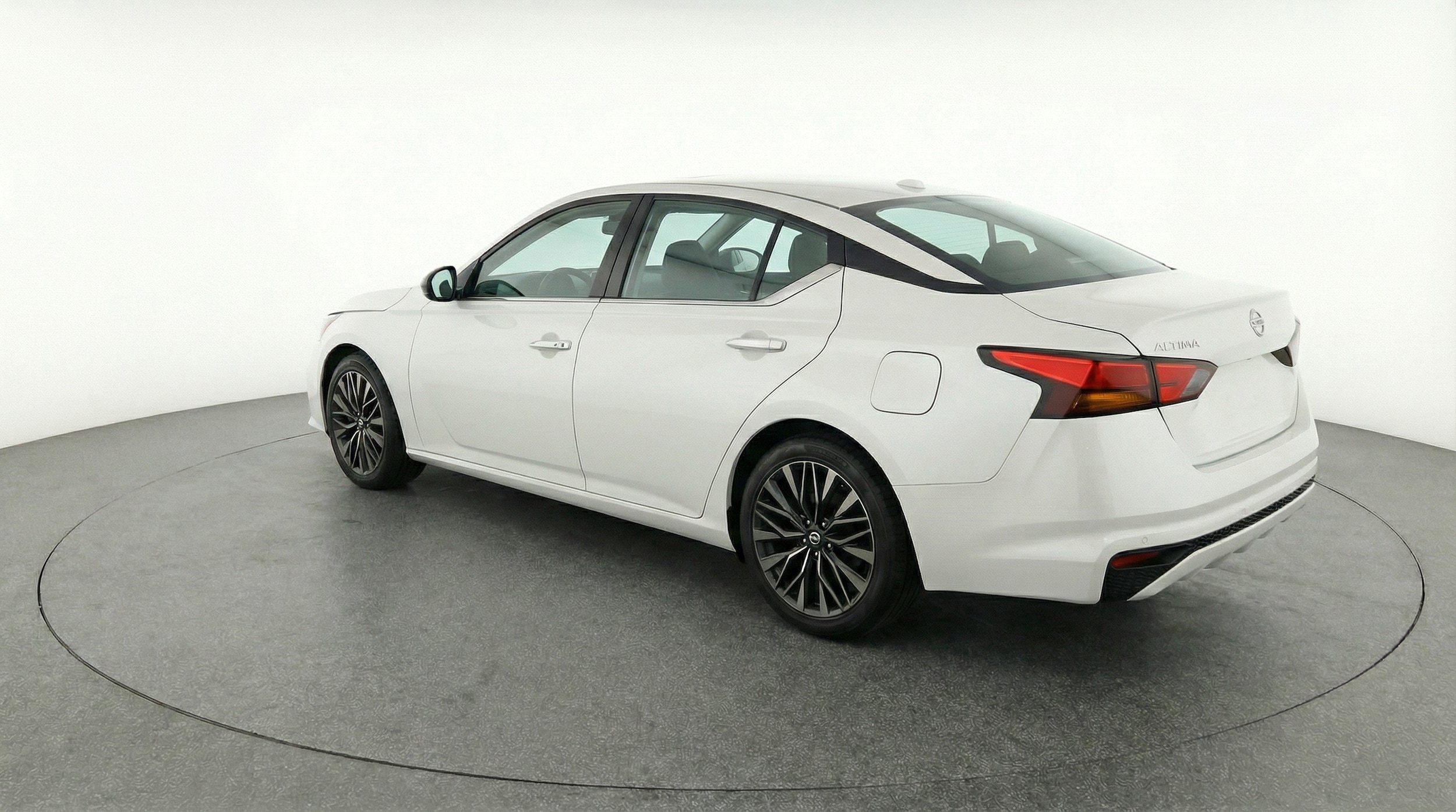 Thumbnail: 2025 Nissan Altima - 6