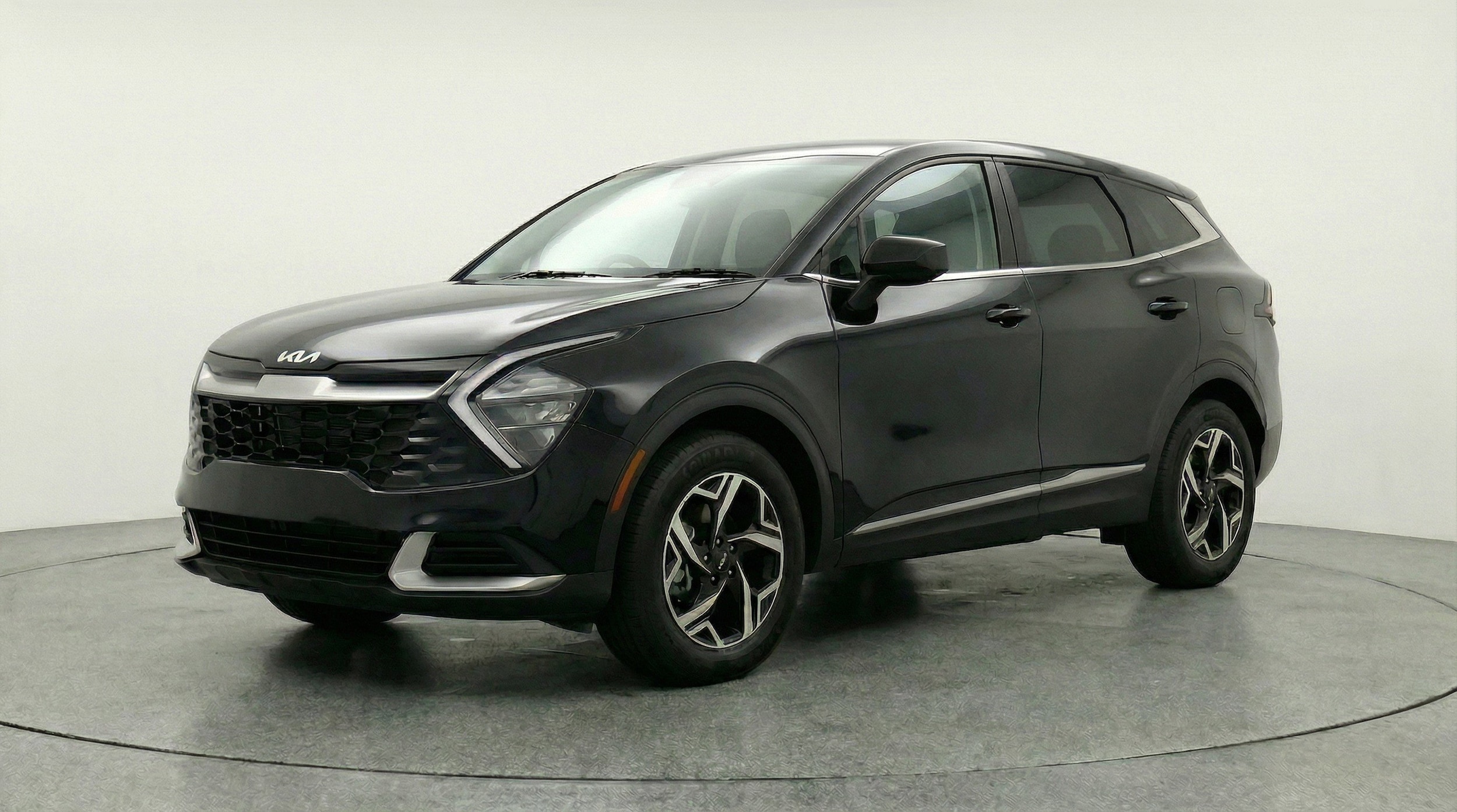 Thumbnail: 2025 Kia Sportage - 3