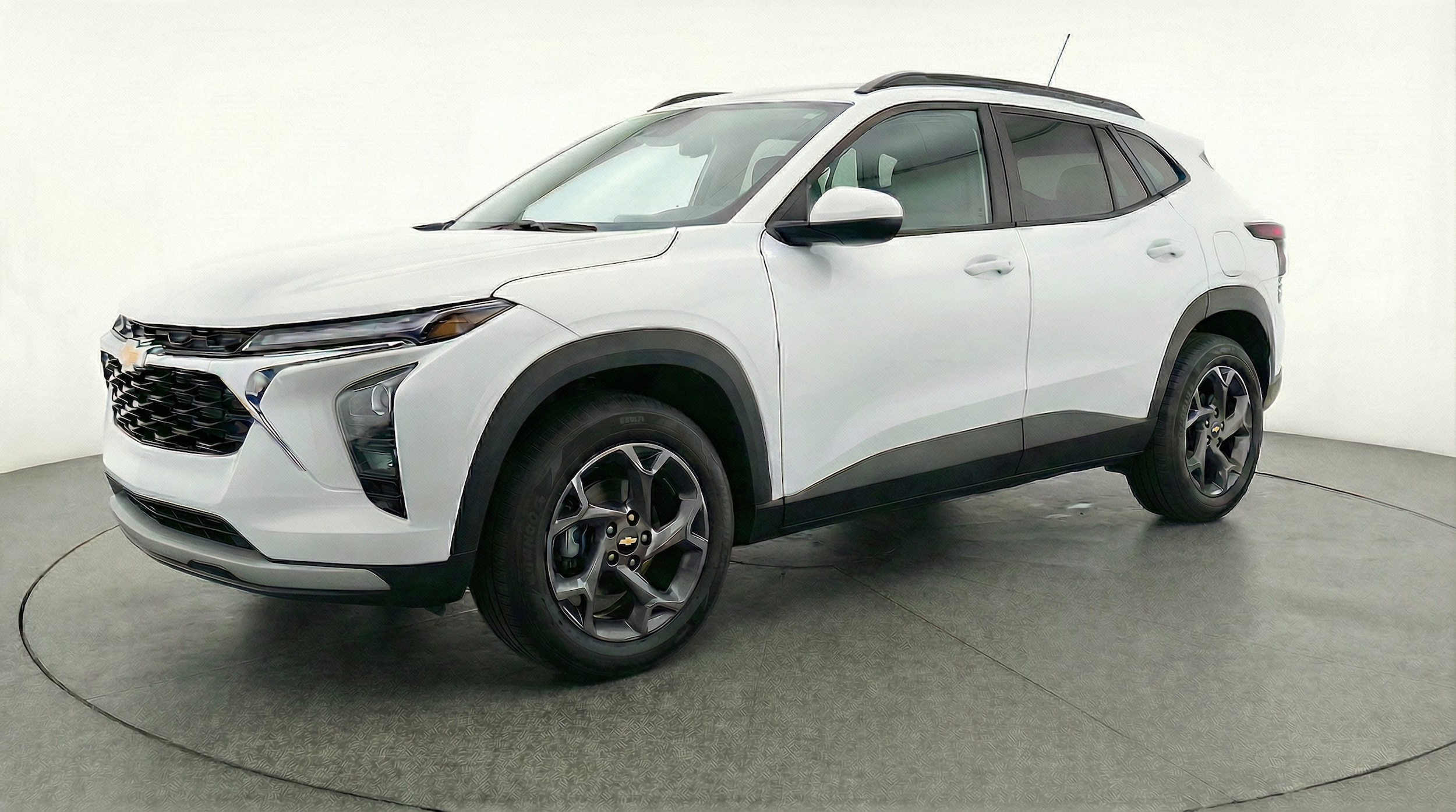 Thumbnail: 2025 Chevrolet Trax - 3