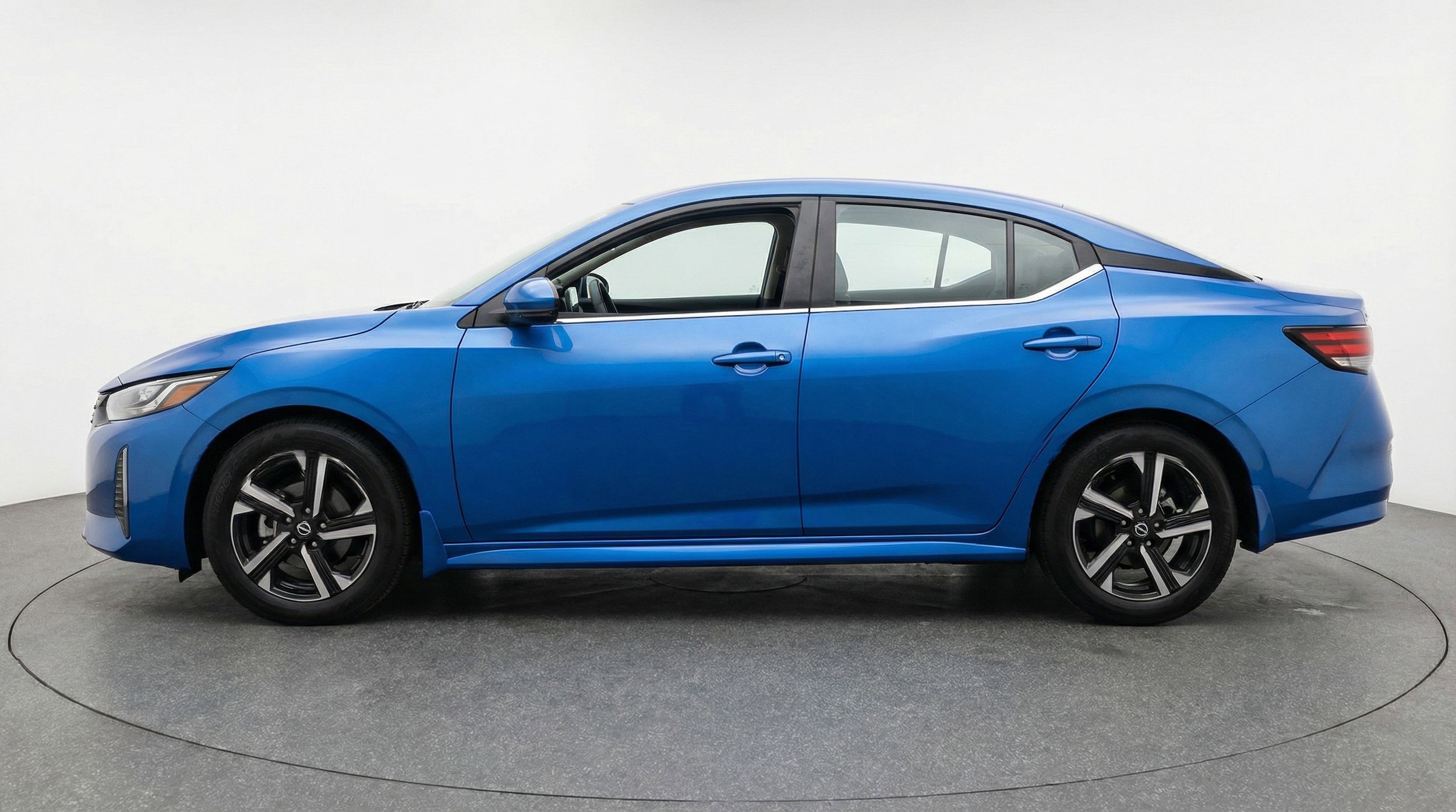 Thumbnail: 2025 Nissan Sentra - 5