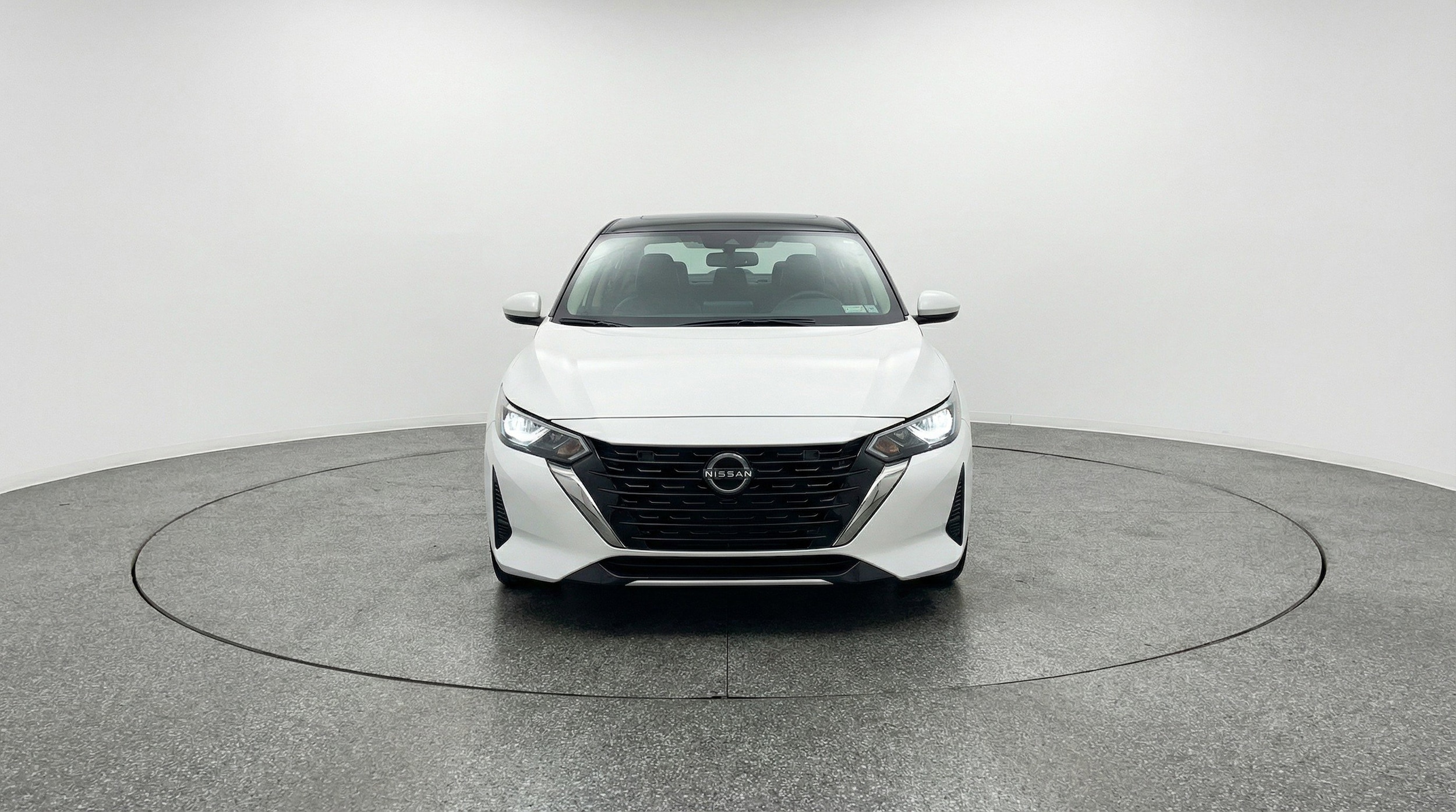 Thumbnail: 2025 Nissan Sentra - 2