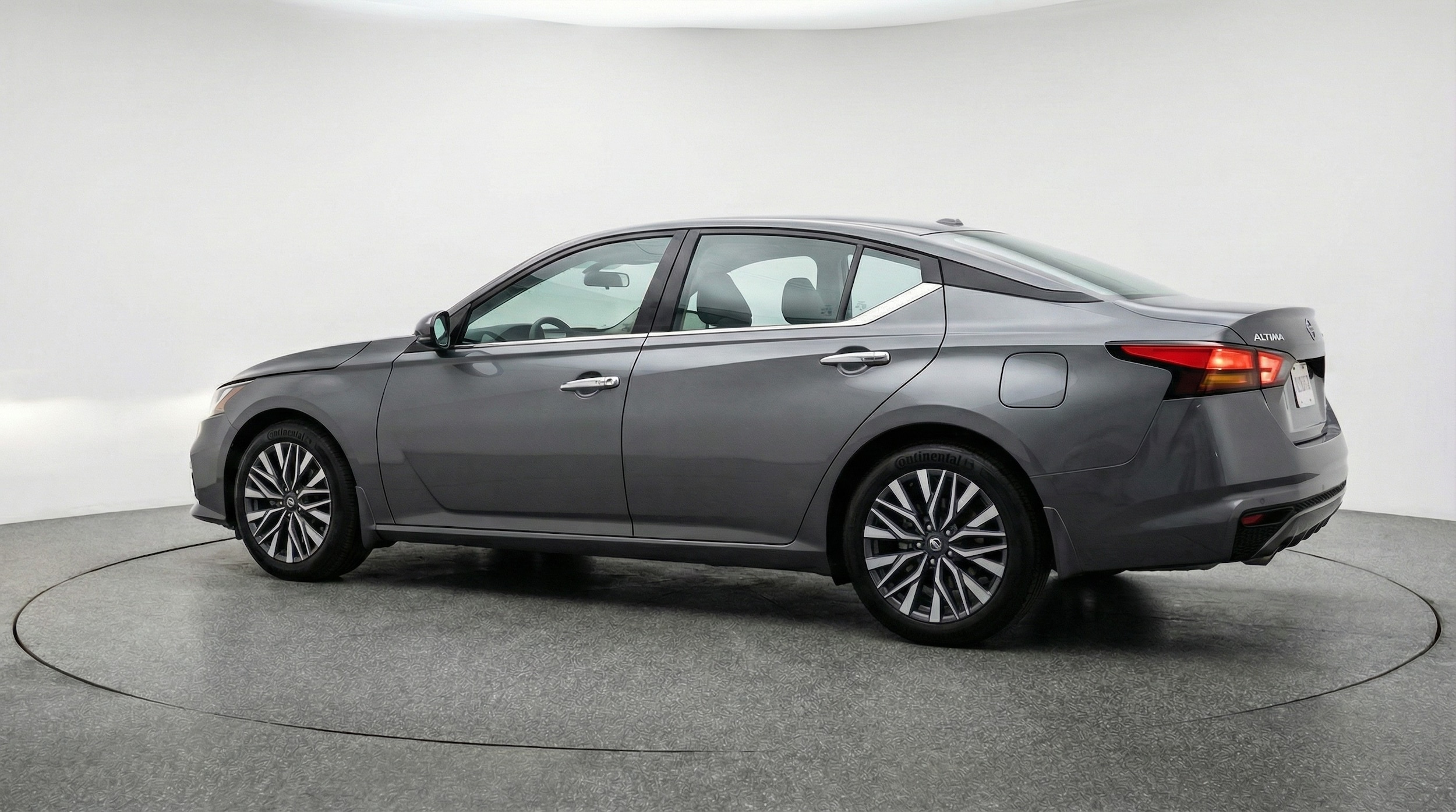 Thumbnail: 2025 Nissan Altima - 5