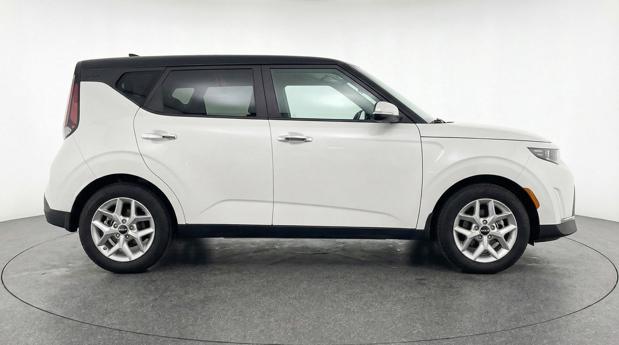 Thumbnail: 2025 Kia Soul - 11