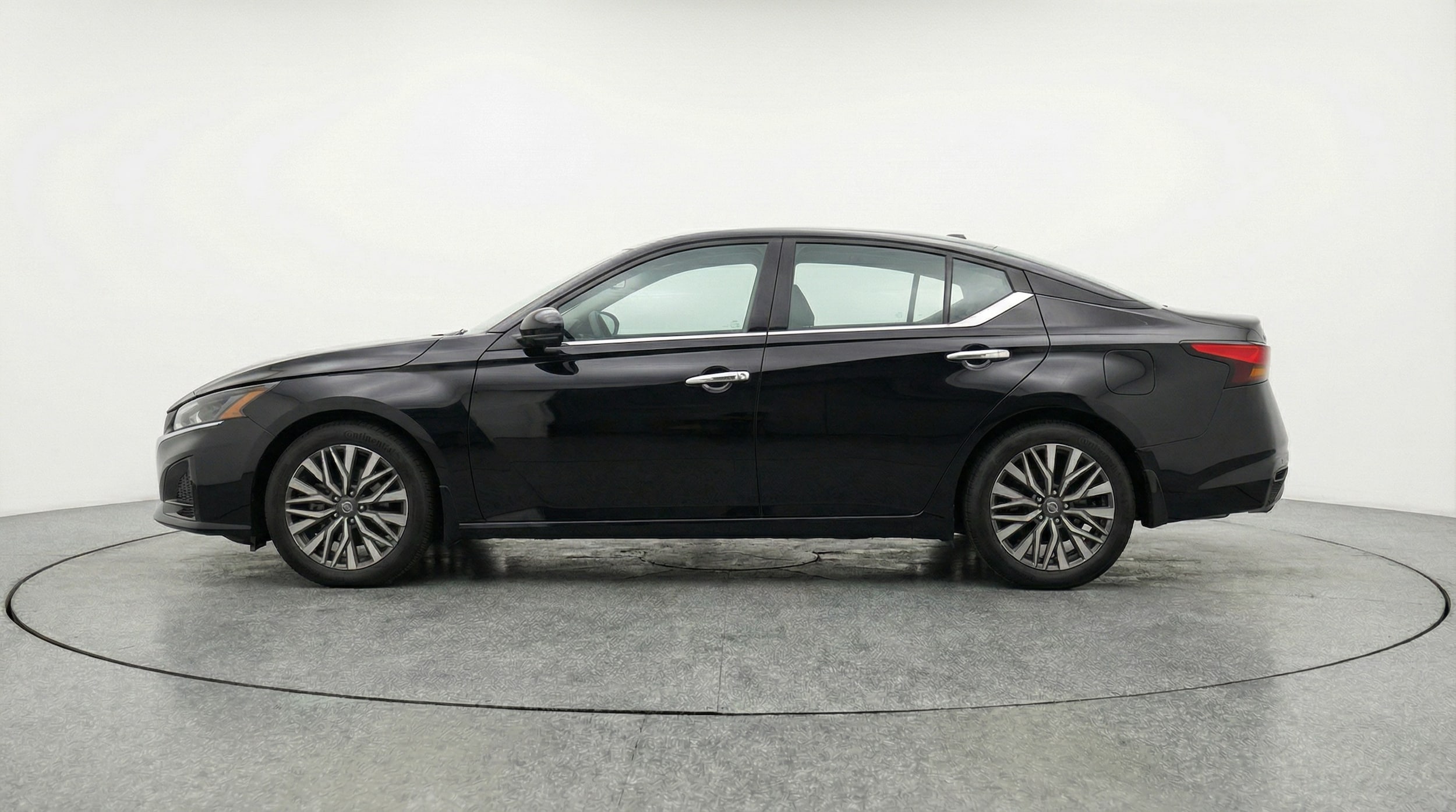 Thumbnail: 2025 Nissan Altima - 4