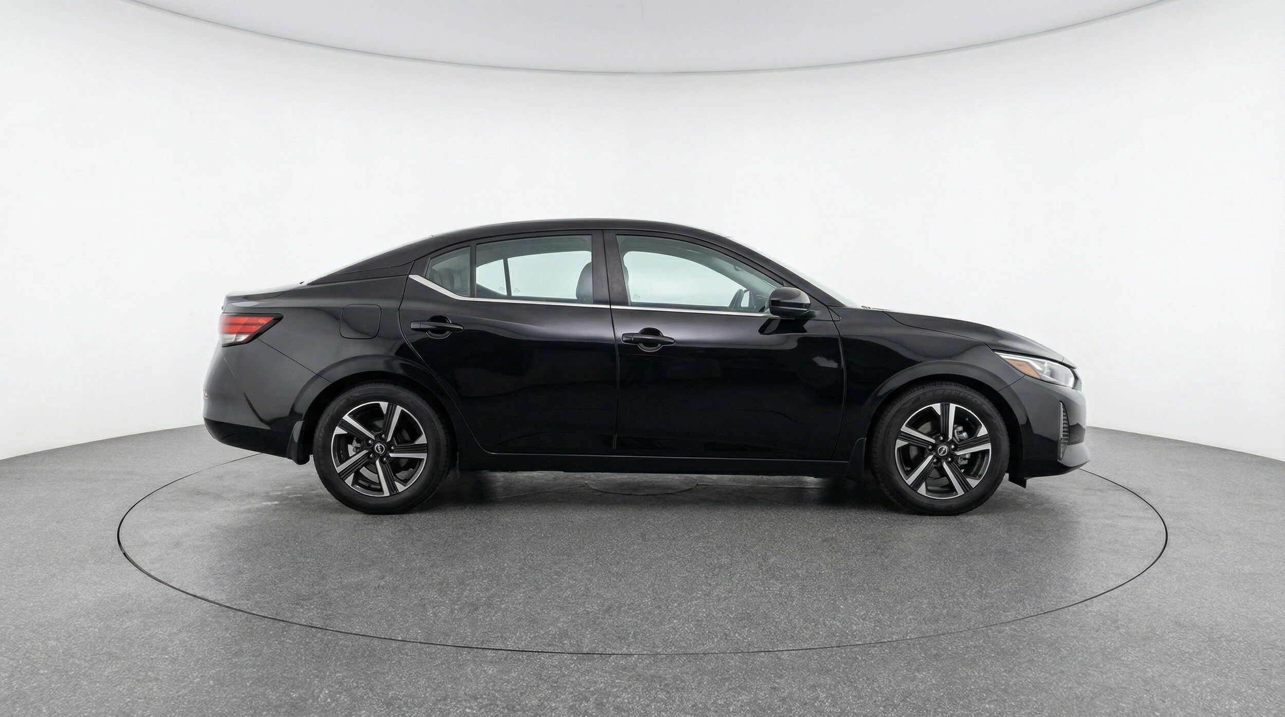 Thumbnail: 2025 Nissan Sentra - 10