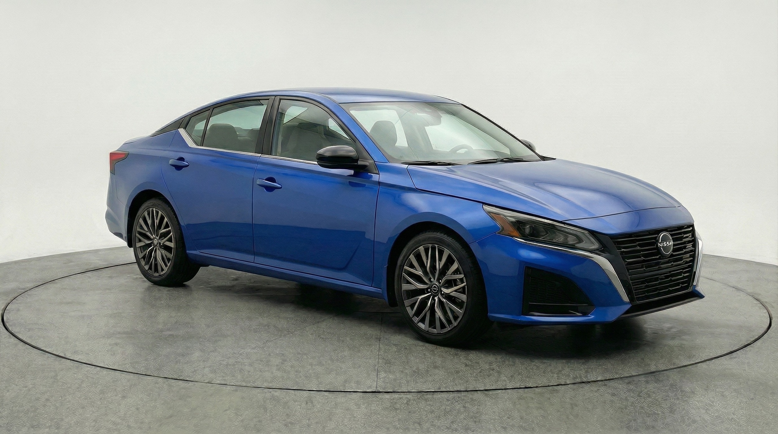 Thumbnail: 2025 Nissan Altima - 1