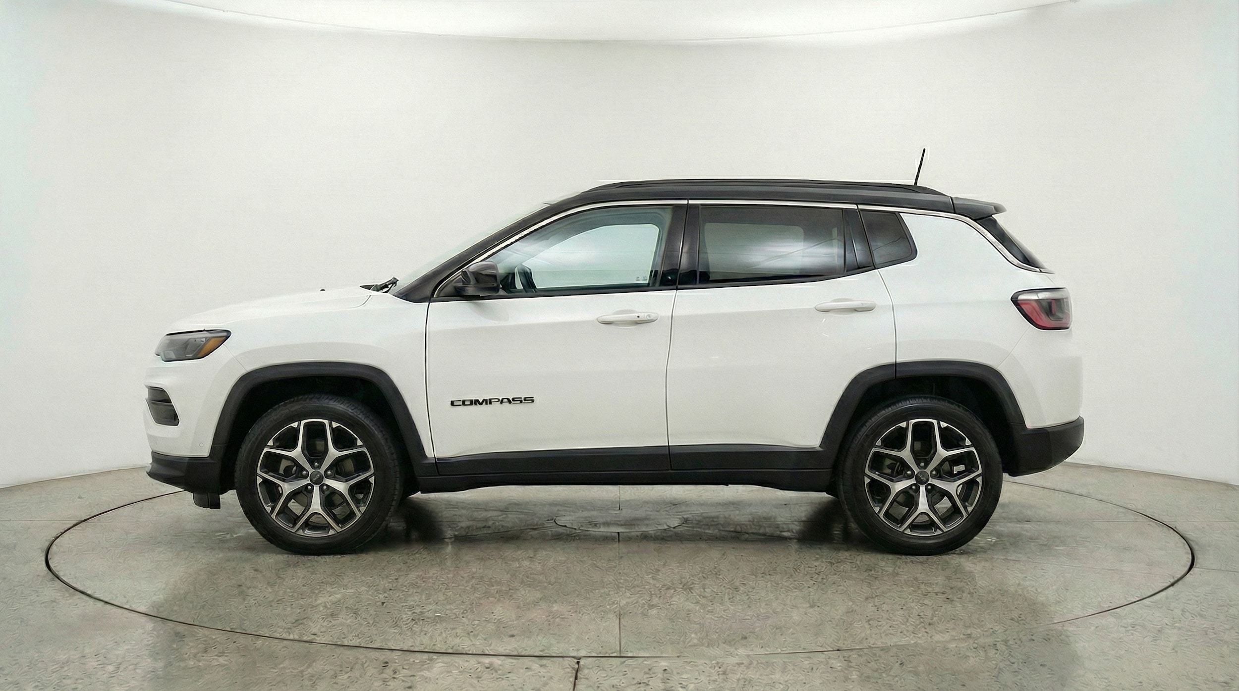 Thumbnail: 2025 Jeep Compass - 4