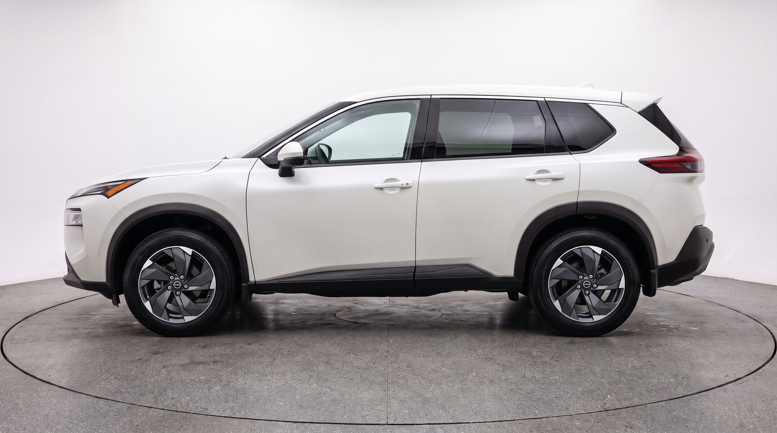 Thumbnail: 2025 Nissan Rogue - 5