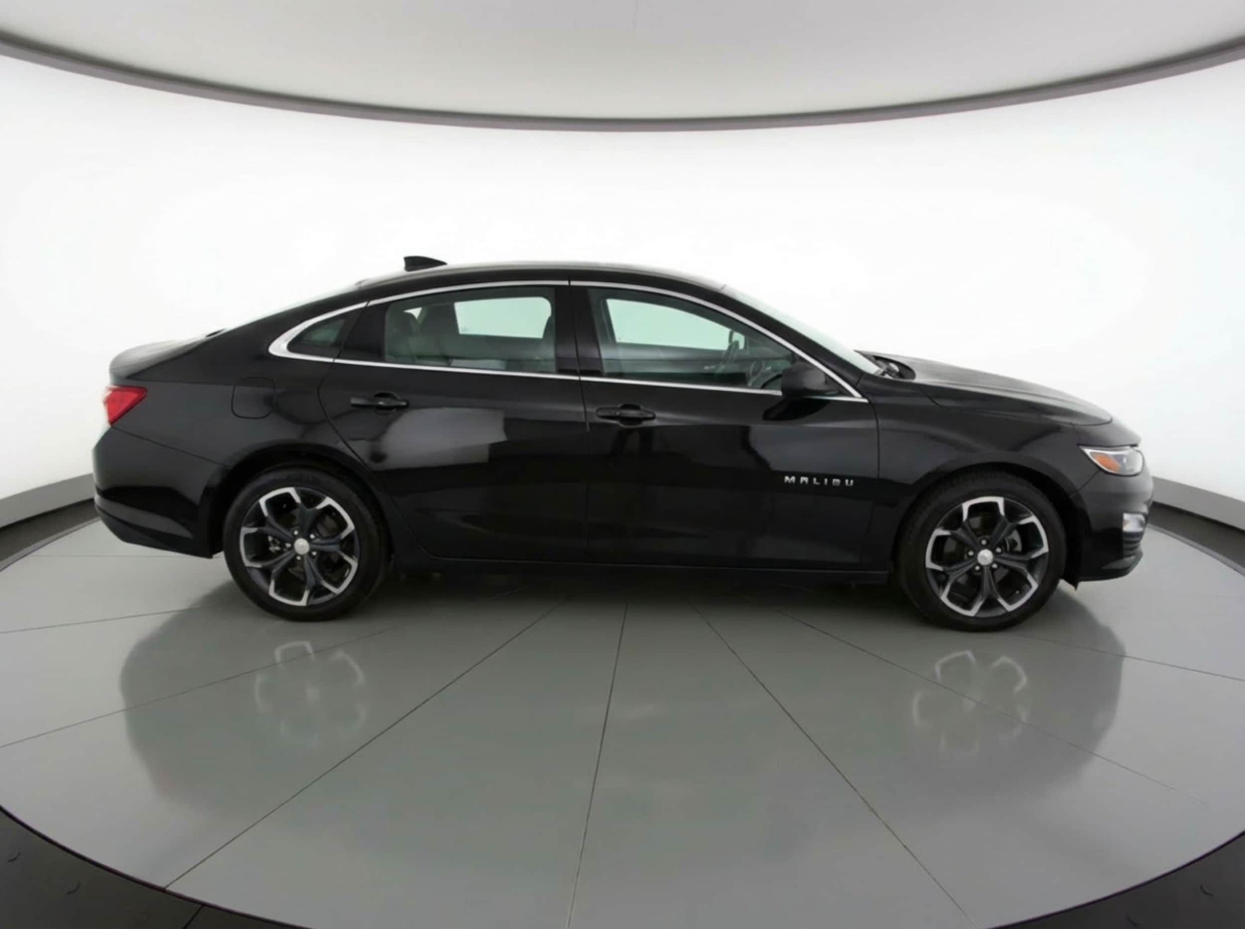 Thumbnail: 2024 Chevrolet Malibu - 8