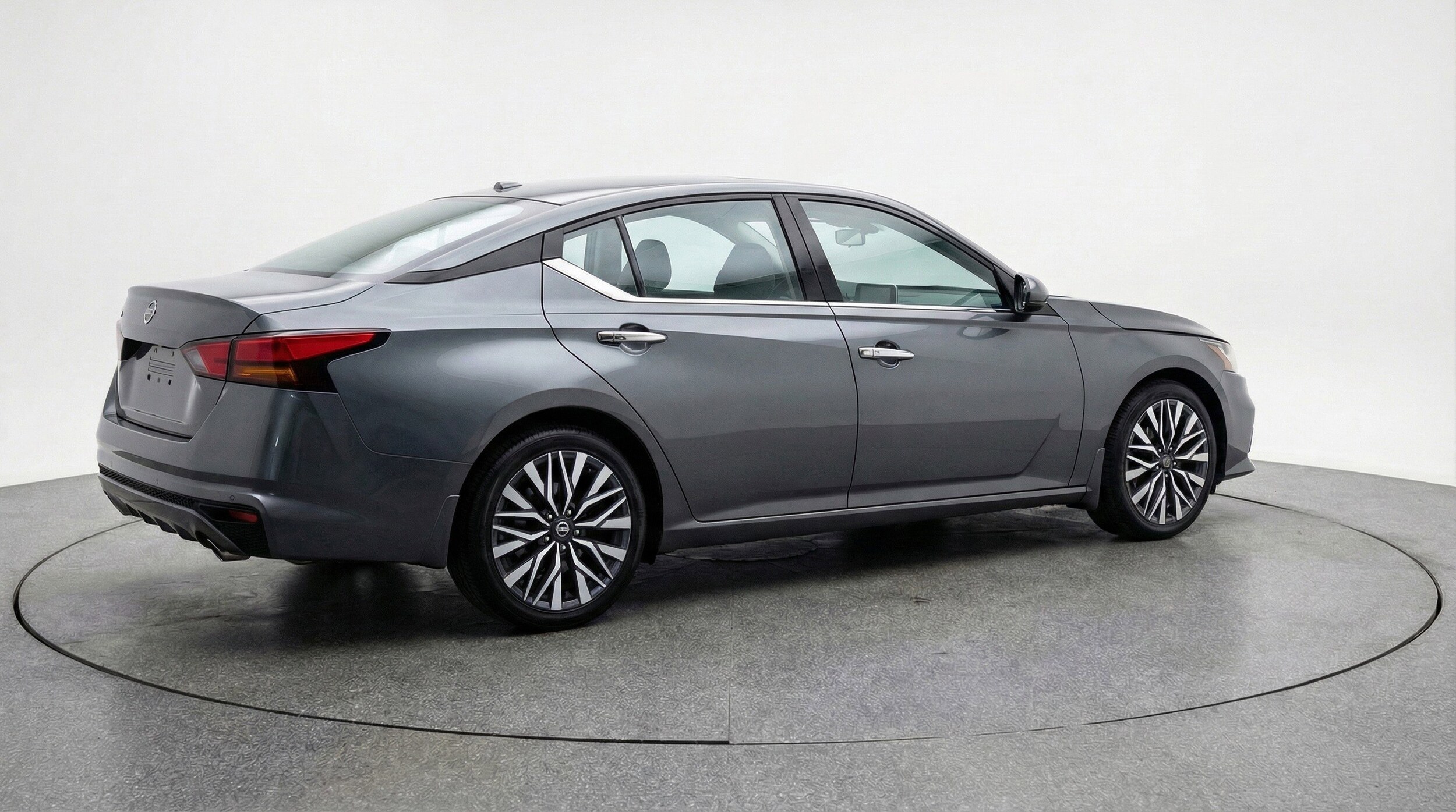 Thumbnail: 2025 Nissan Altima - 9