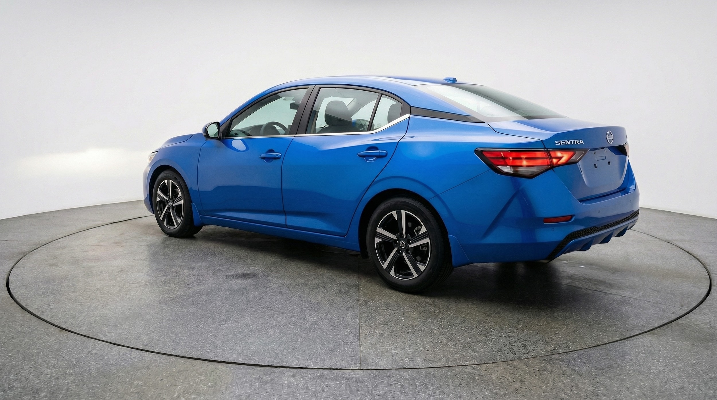 Thumbnail: 2025 Nissan Sentra - 5