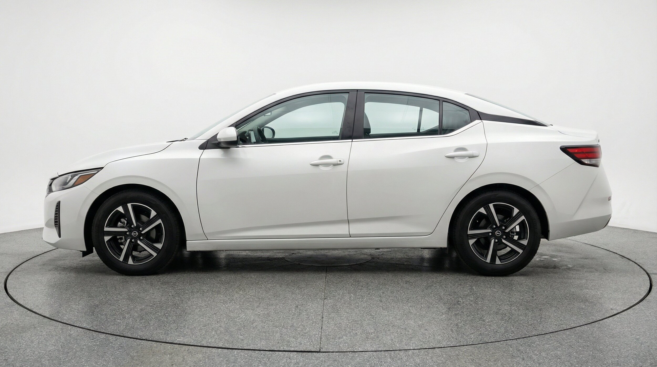 Thumbnail: 2025 Nissan Sentra - 5