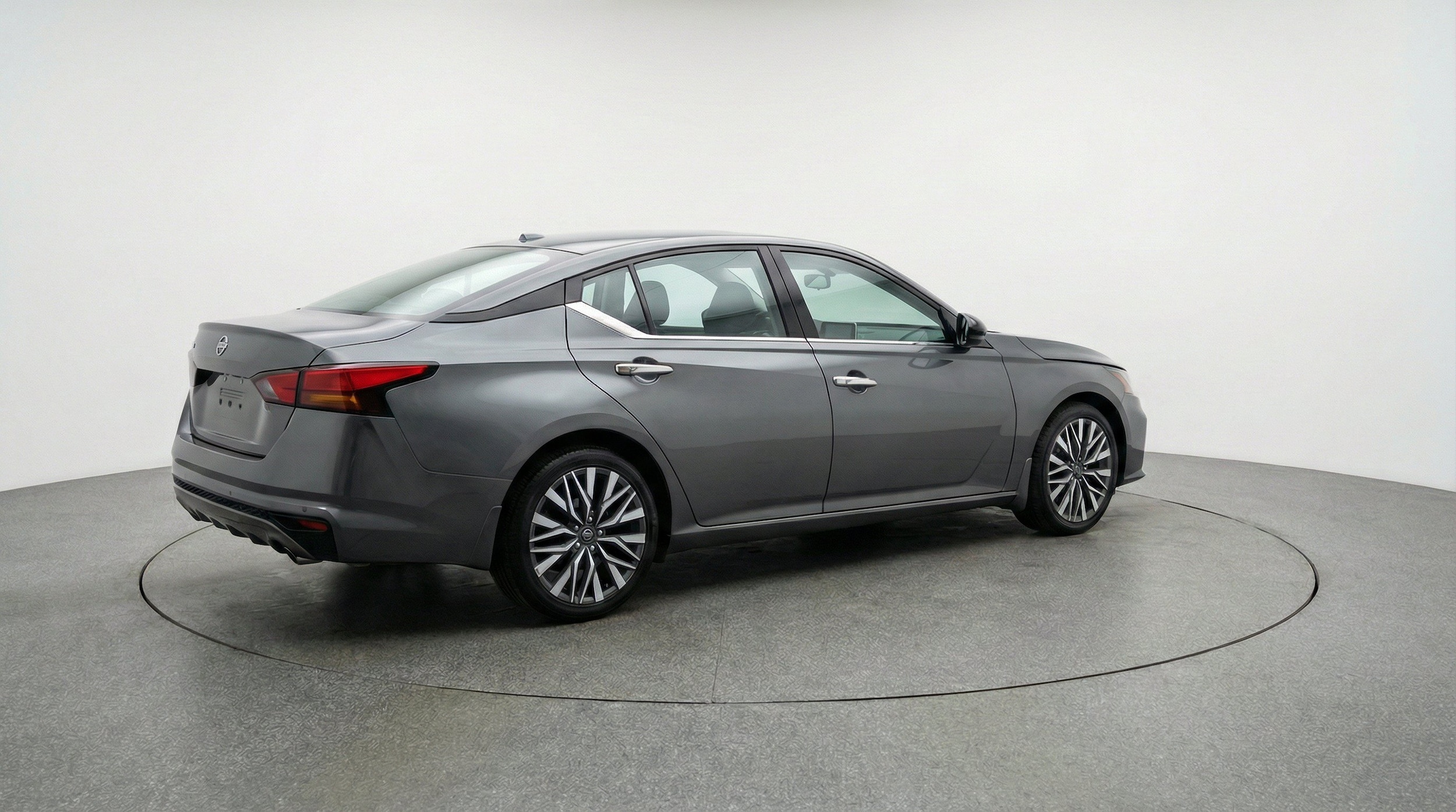 Thumbnail: 2025 Nissan Altima - 9