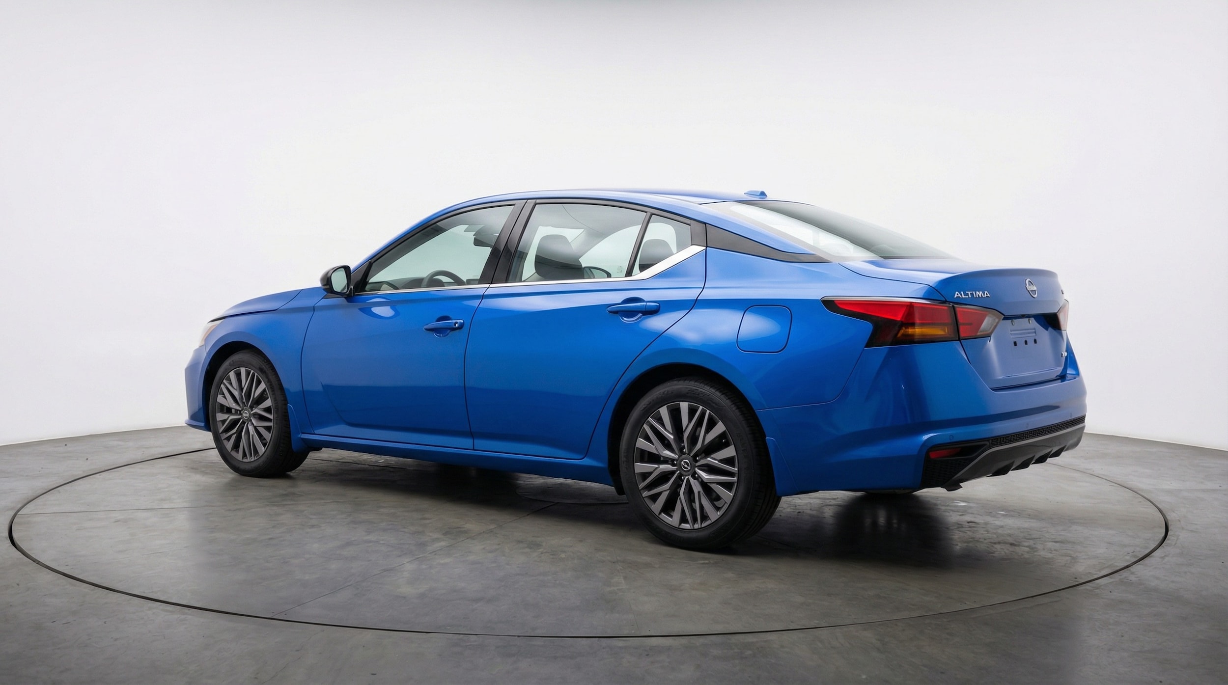 Thumbnail: 2025 Nissan Altima - 5