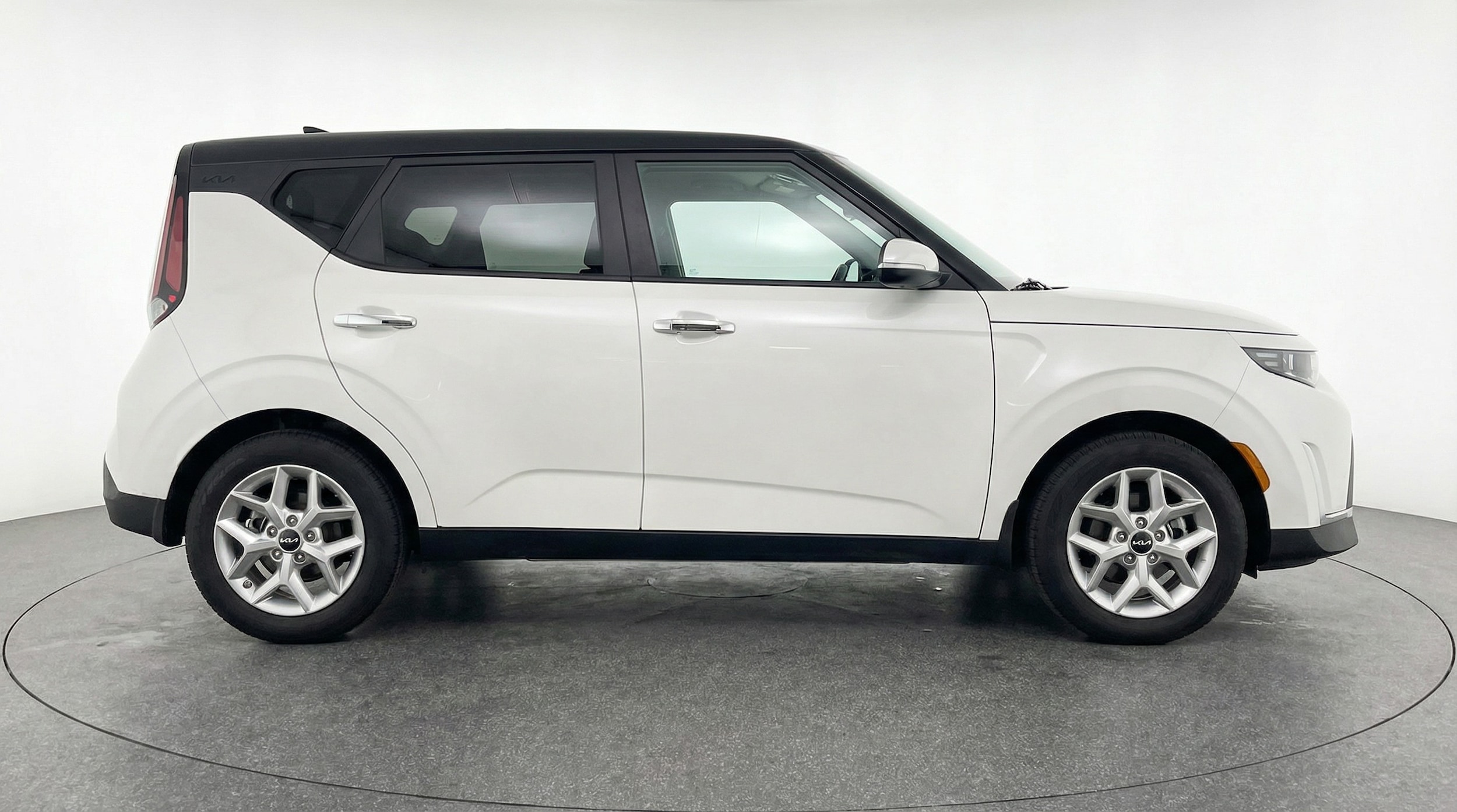 Thumbnail: 2025 Kia Soul - 8