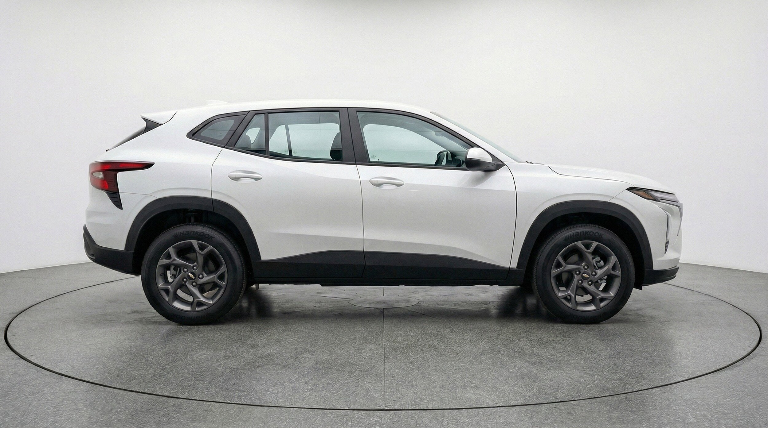 Thumbnail: 2025 Chevrolet Trax - 11