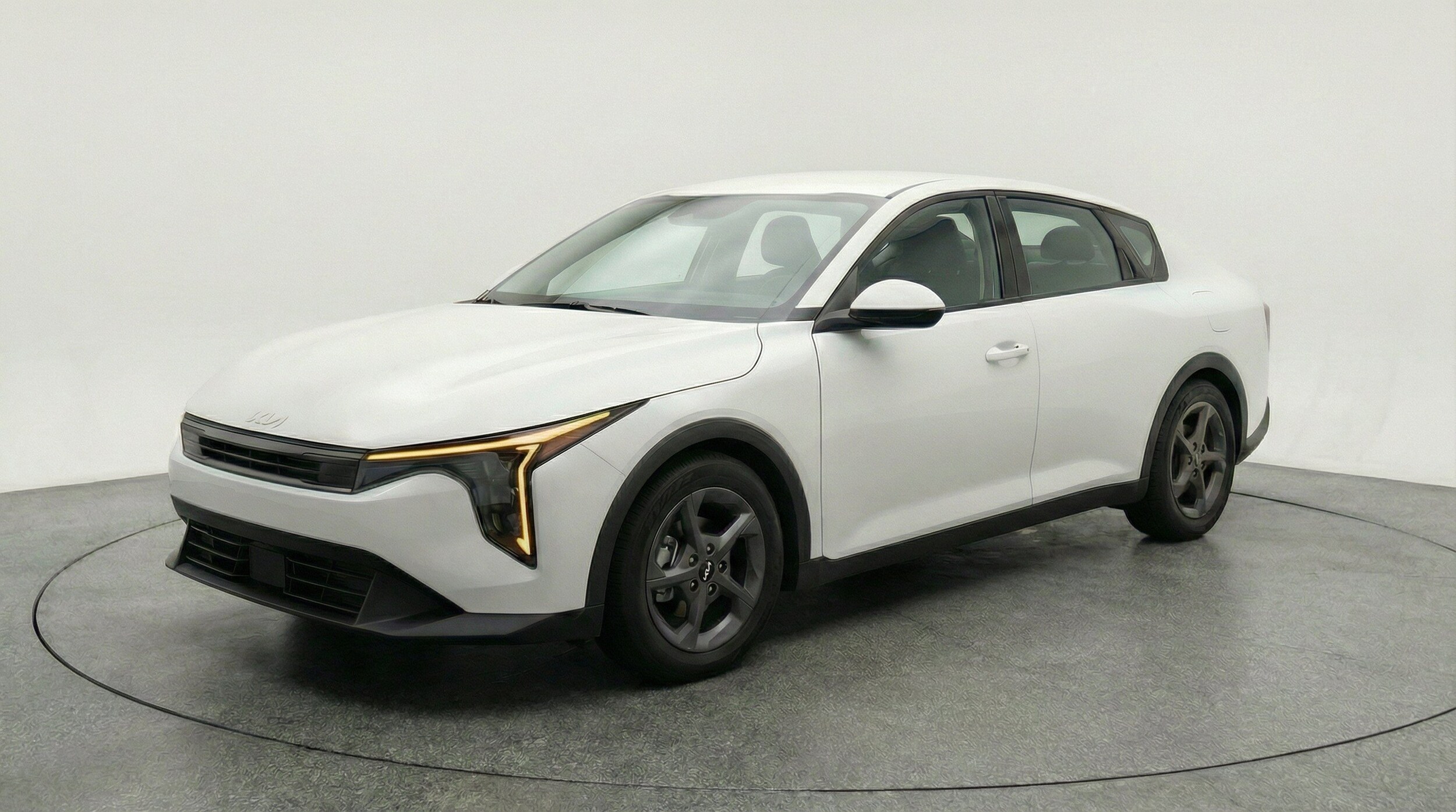 Thumbnail: 2025 Kia K4 - 3